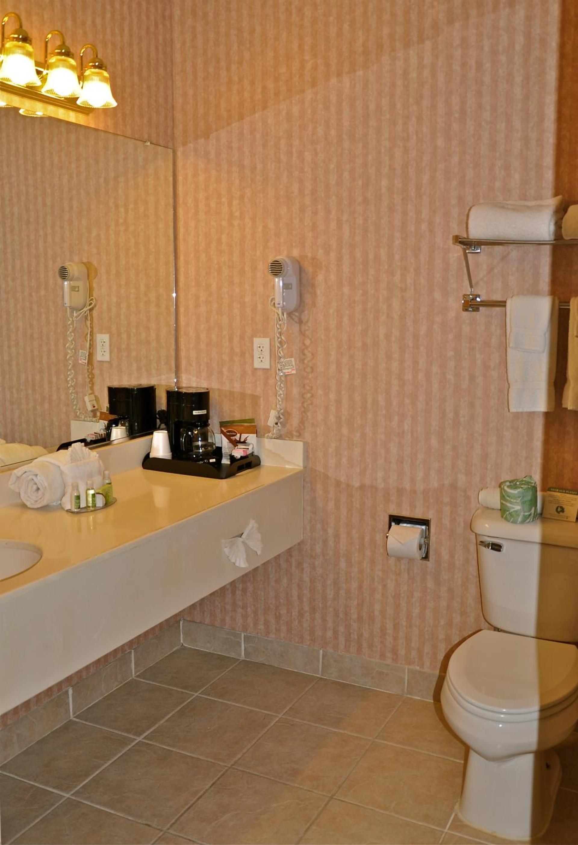 Landmark Inn Fort Irwin photo 25