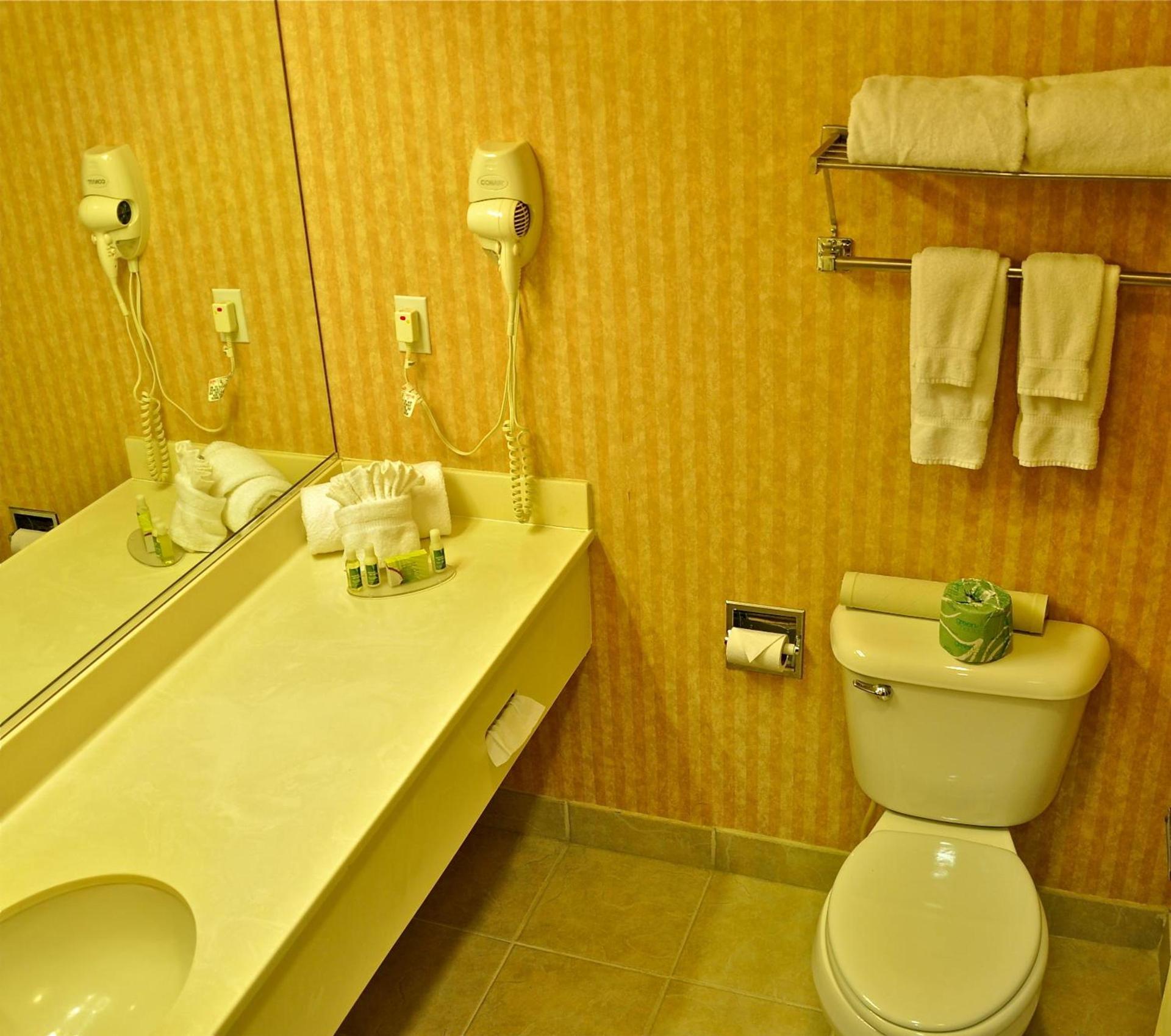 Landmark Inn Fort Irwin photo 26