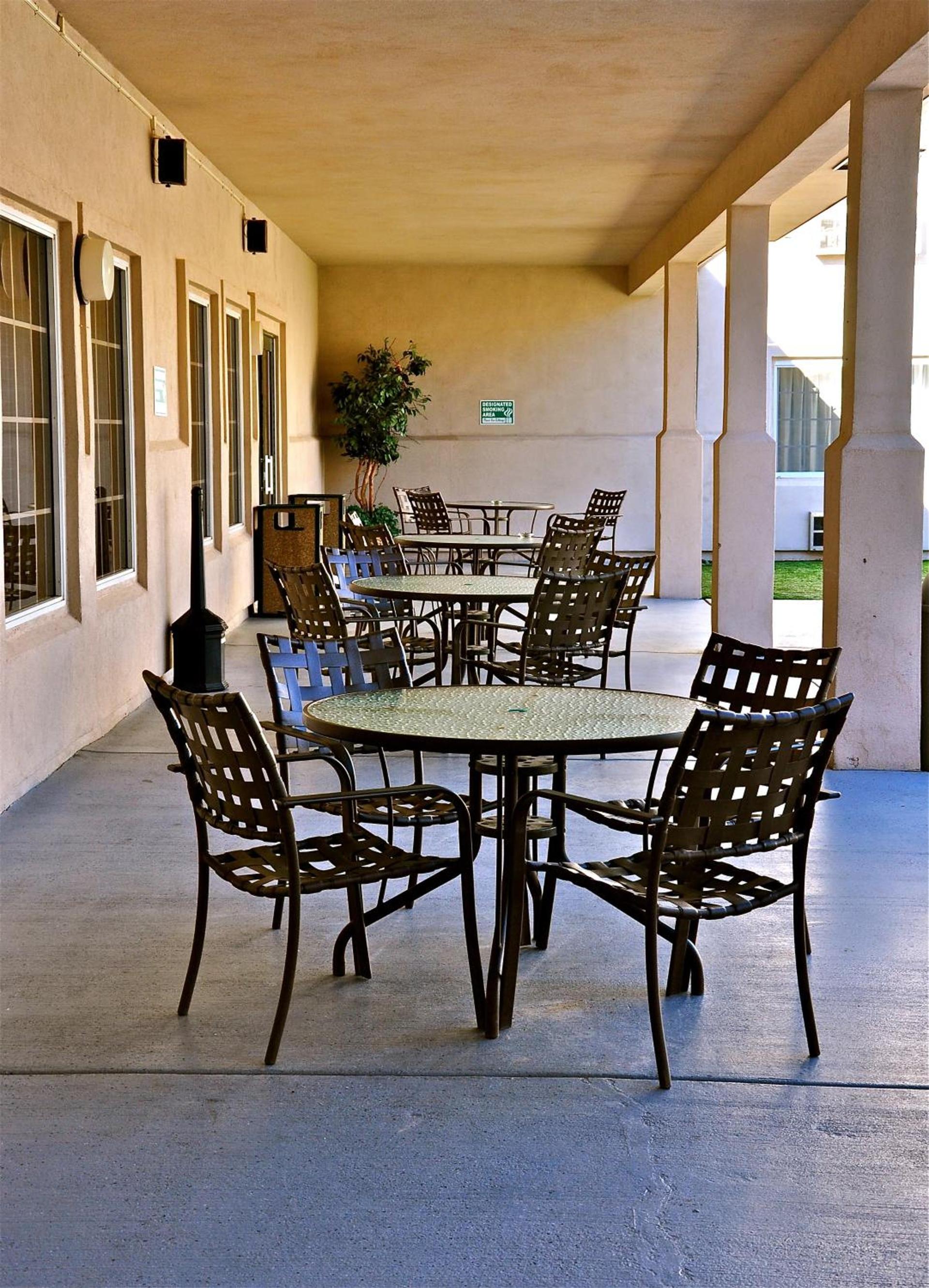 Landmark Inn Fort Irwin photo 14