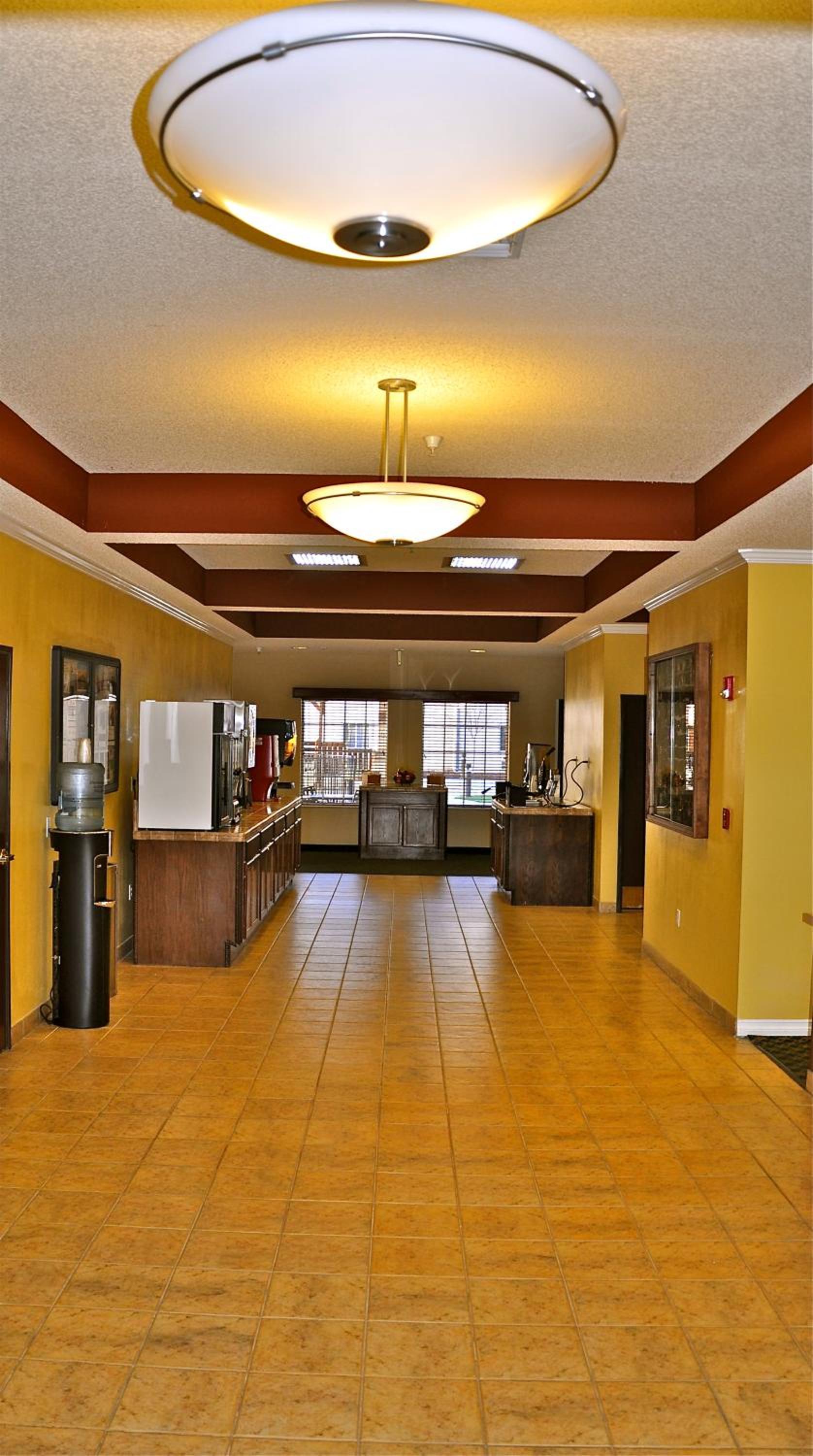 Landmark Inn Fort Irwin photo 7