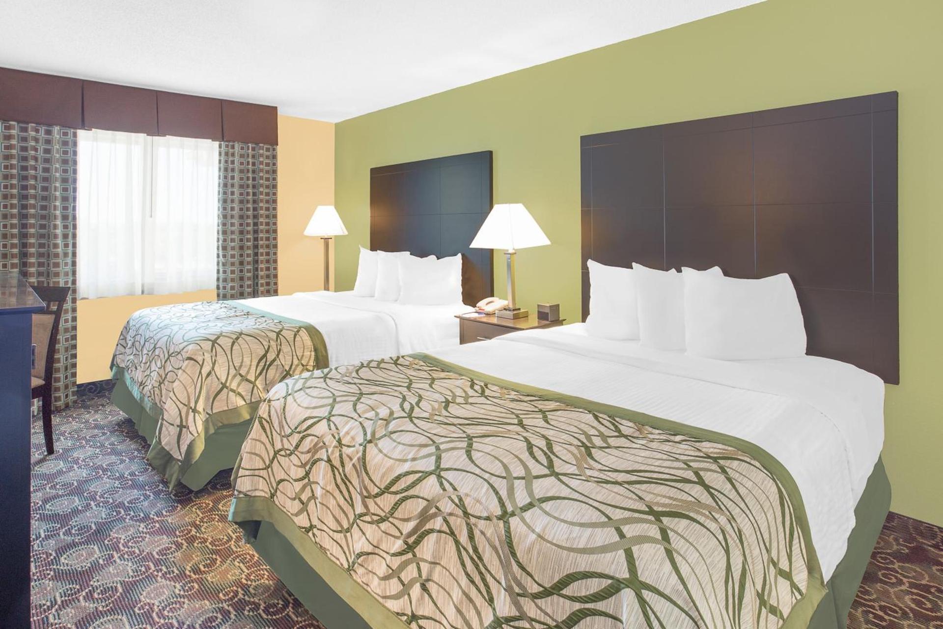 Baymont by Wyndham Holland photo 34