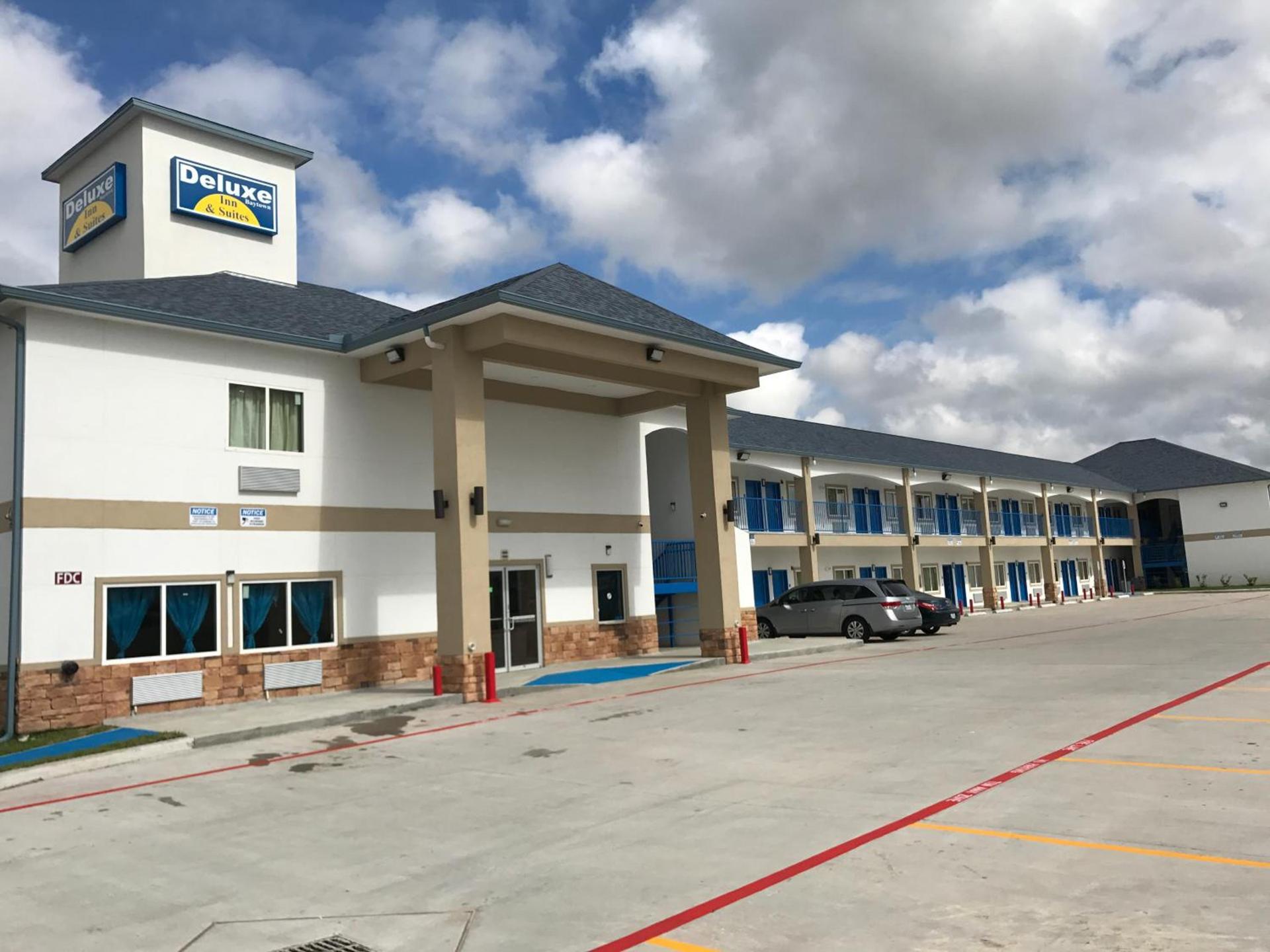 Deluxe Inn & Suites - Baytown photo 22