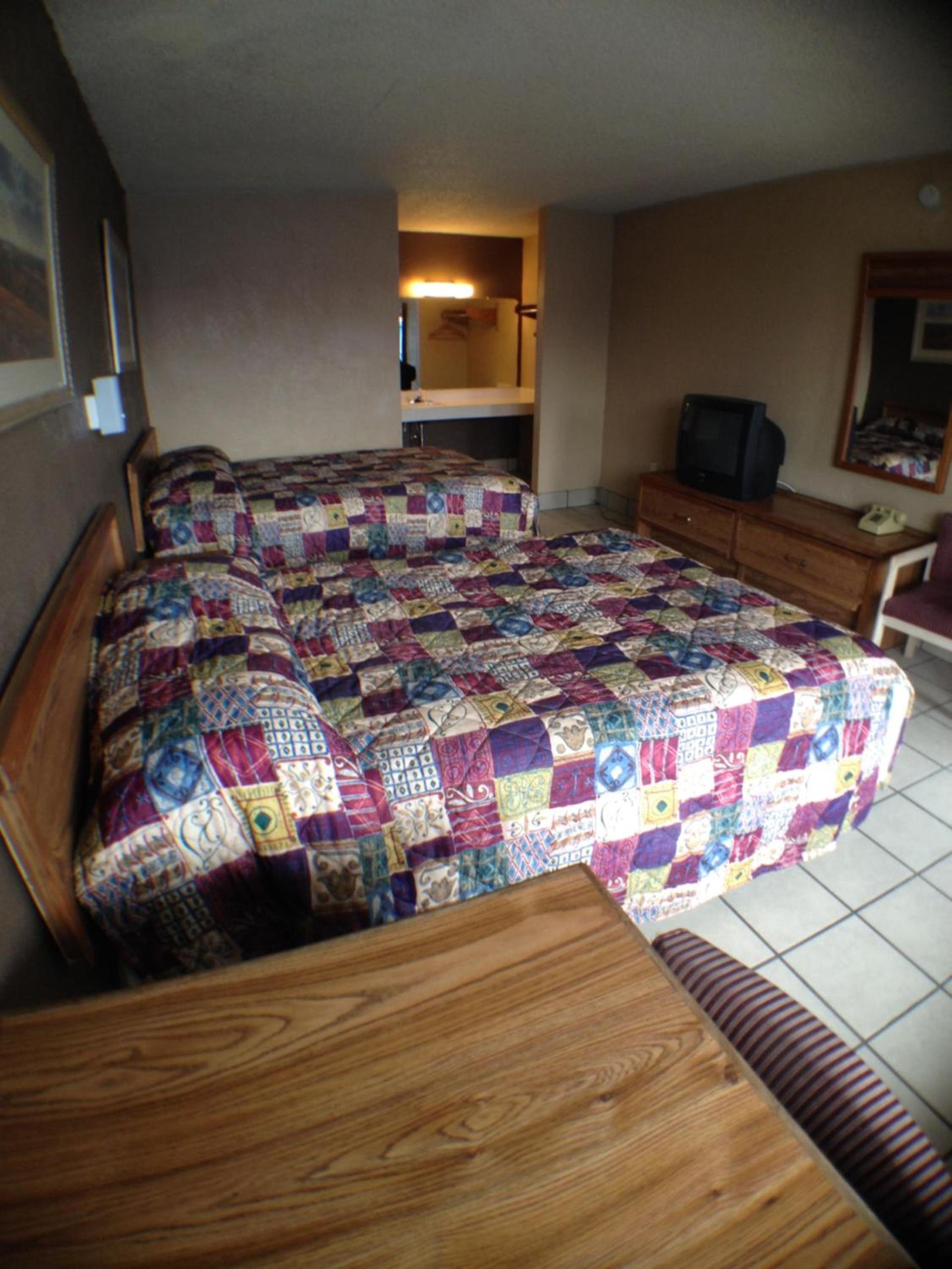 Budget Inn Motel photo 32