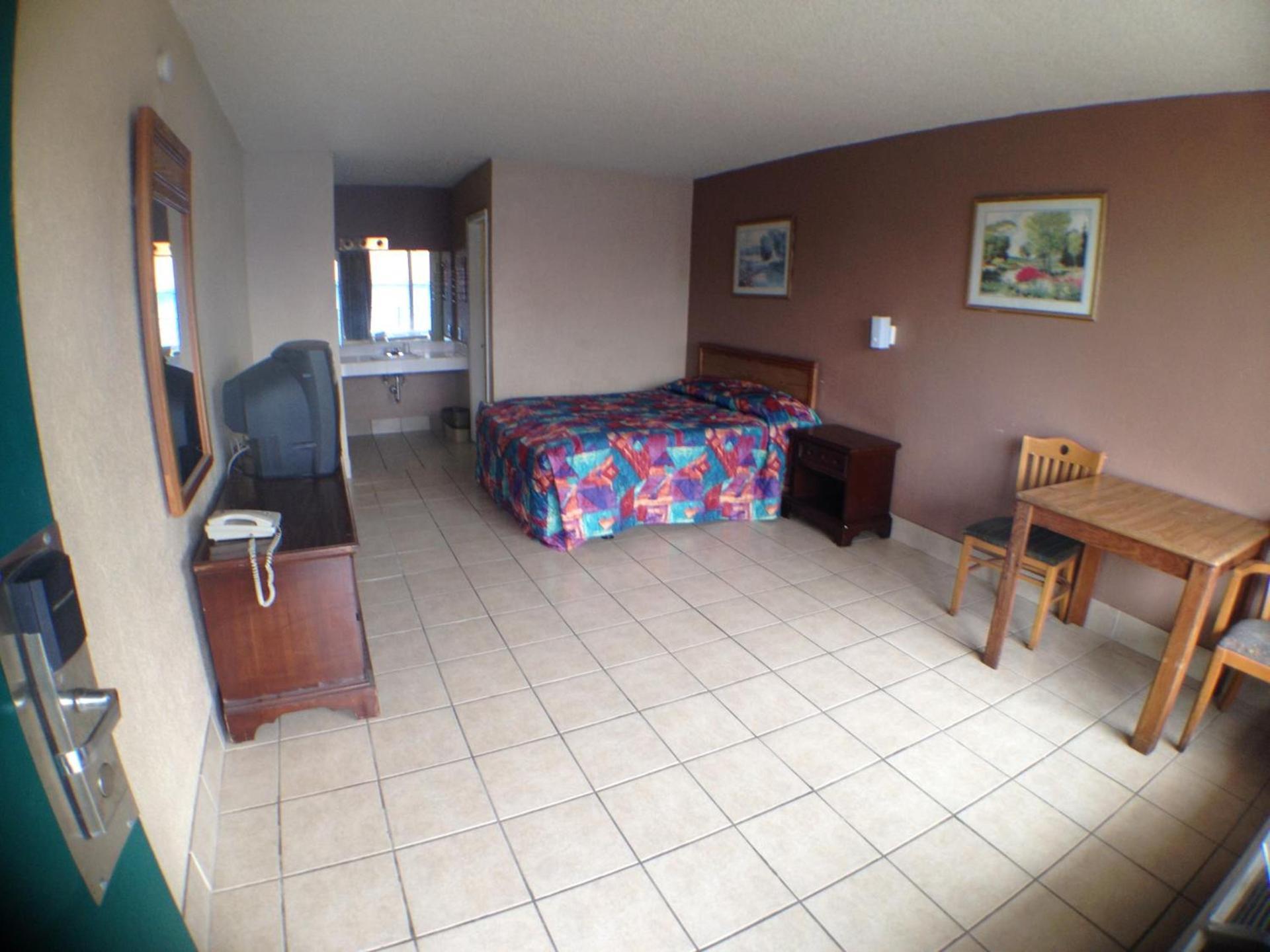 Budget Inn Motel photo 26