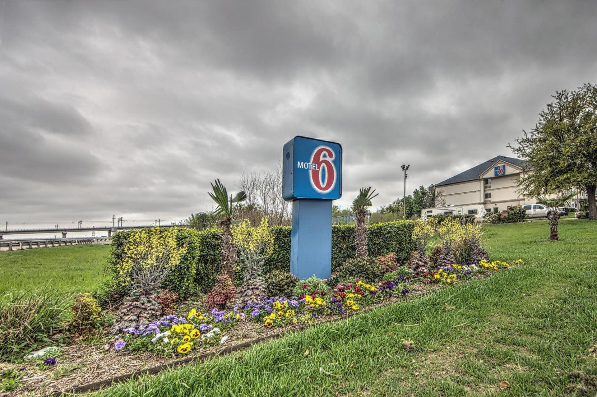 Motel 6-Dallas, TX - Northwest photo 37