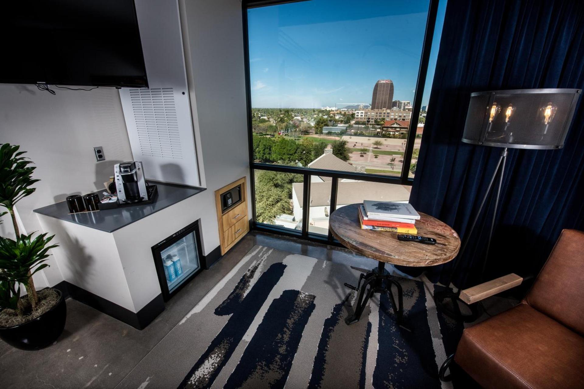 Found Re Phoenix photo 40