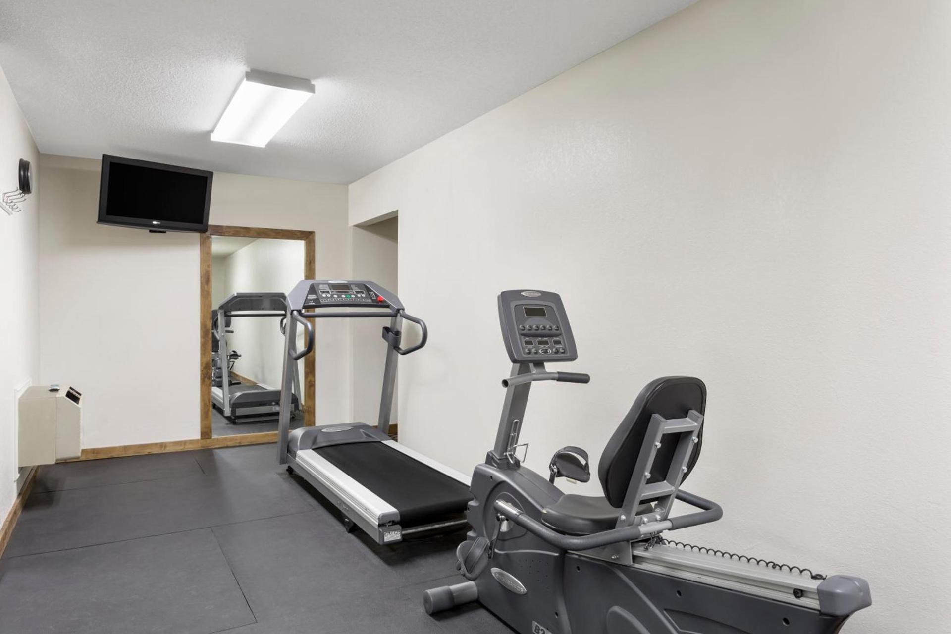 Baymont by Wyndham Bozeman photo 57