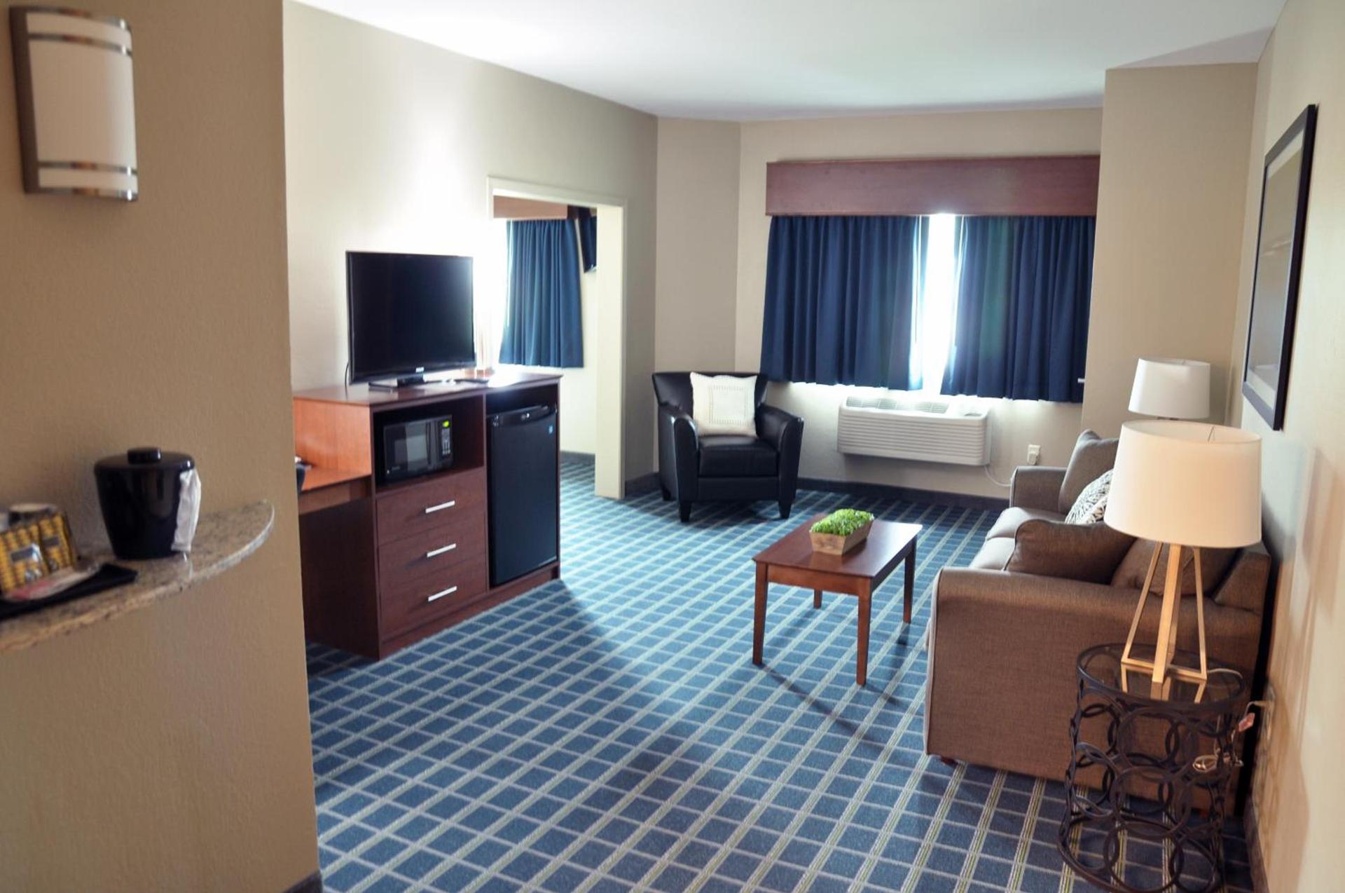 Brookstone Lodge & Suites photo 14