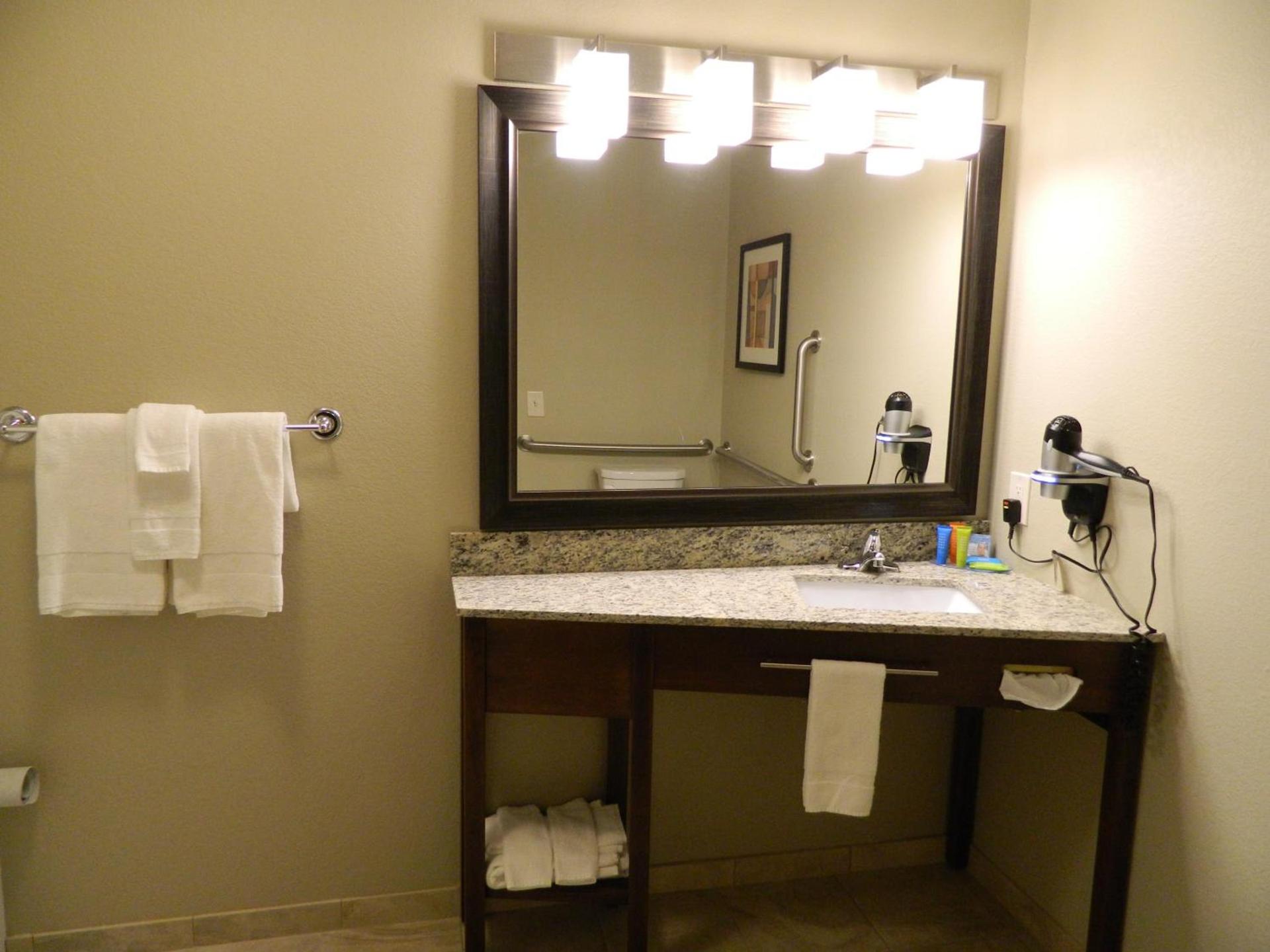 Brookstone Lodge & Suites photo 16