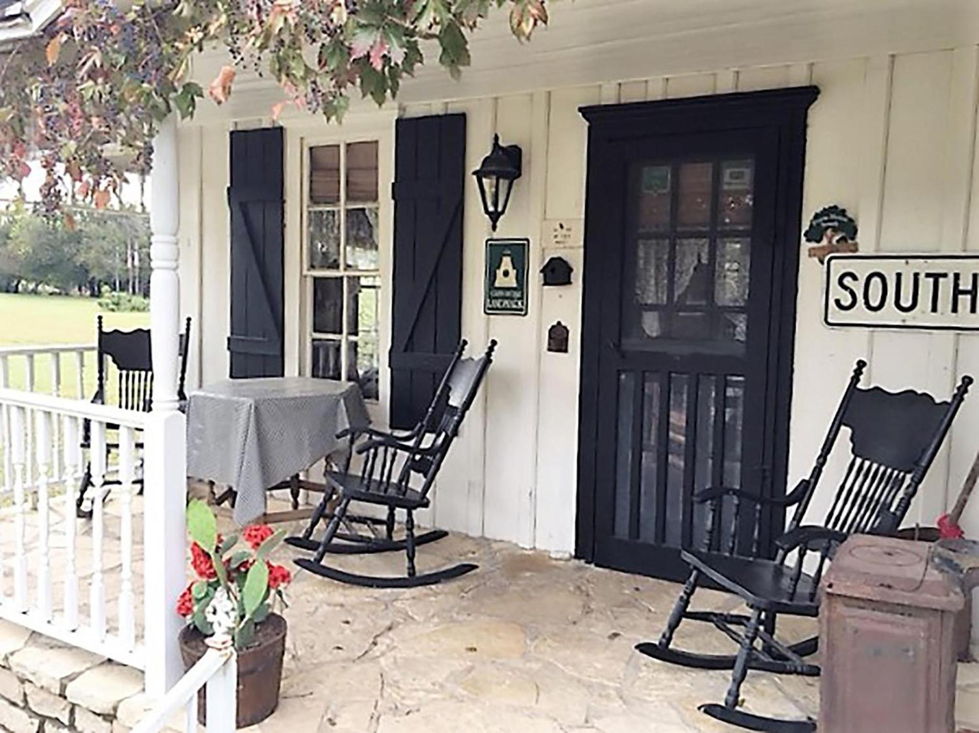 Country Woods Inn photo 34