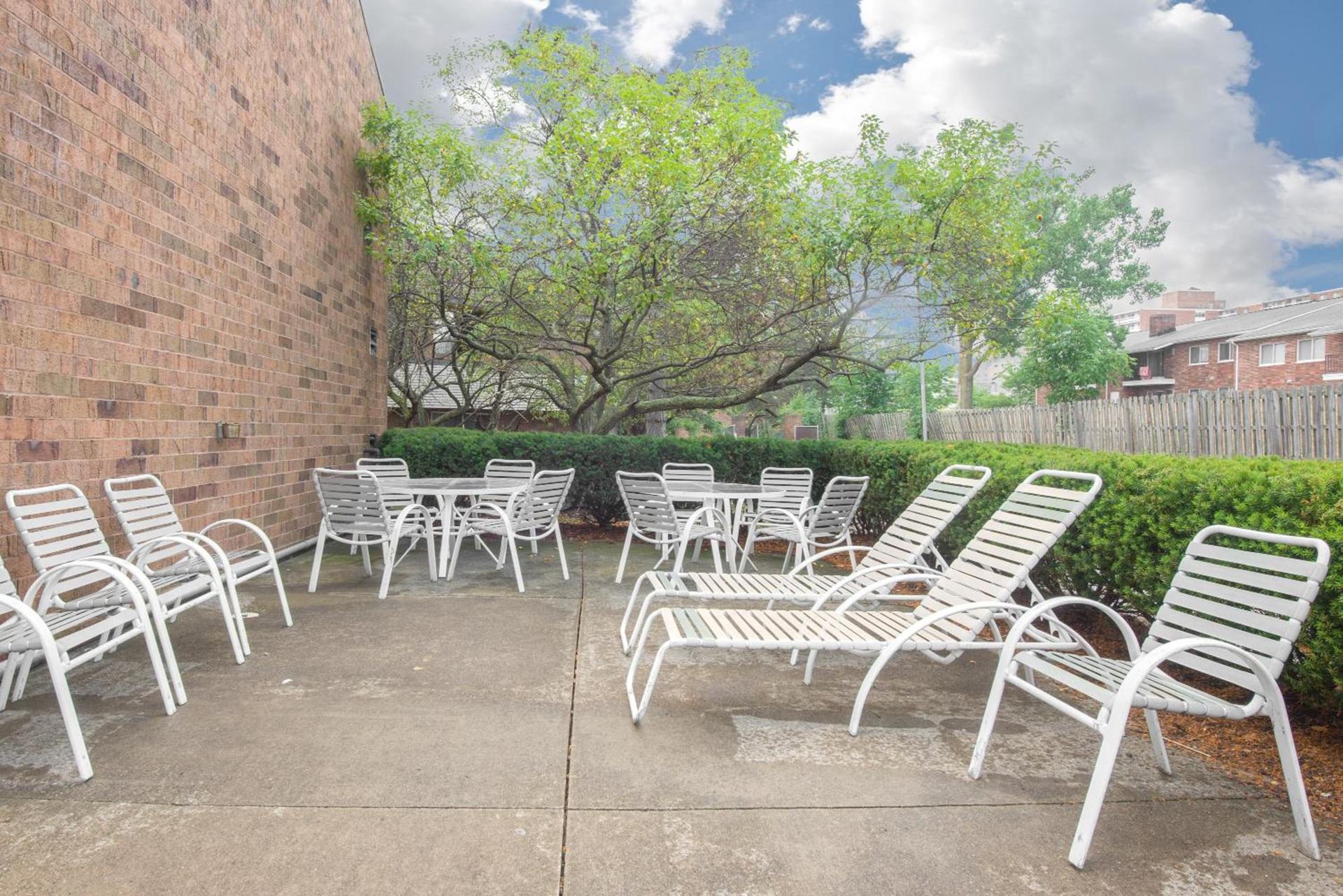Skylight Inn Willoughby - Cleveland Mentor photo 13