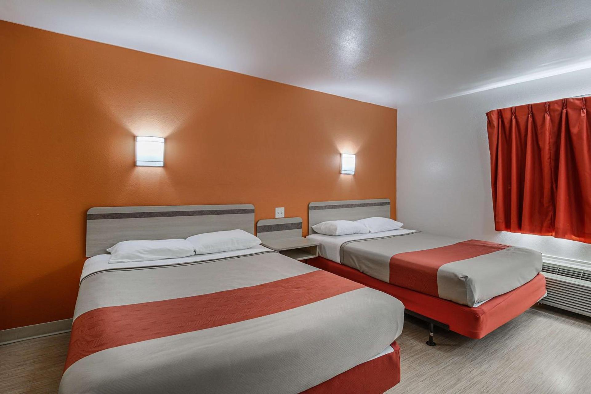 Motel 6-Pasadena, TX photo 35