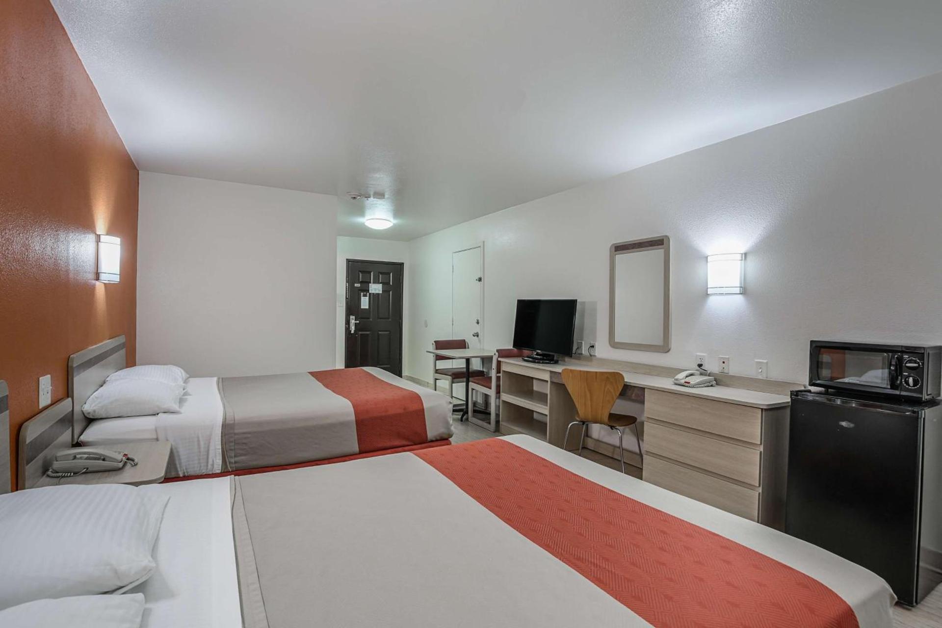 Motel 6-Pasadena, TX photo 31