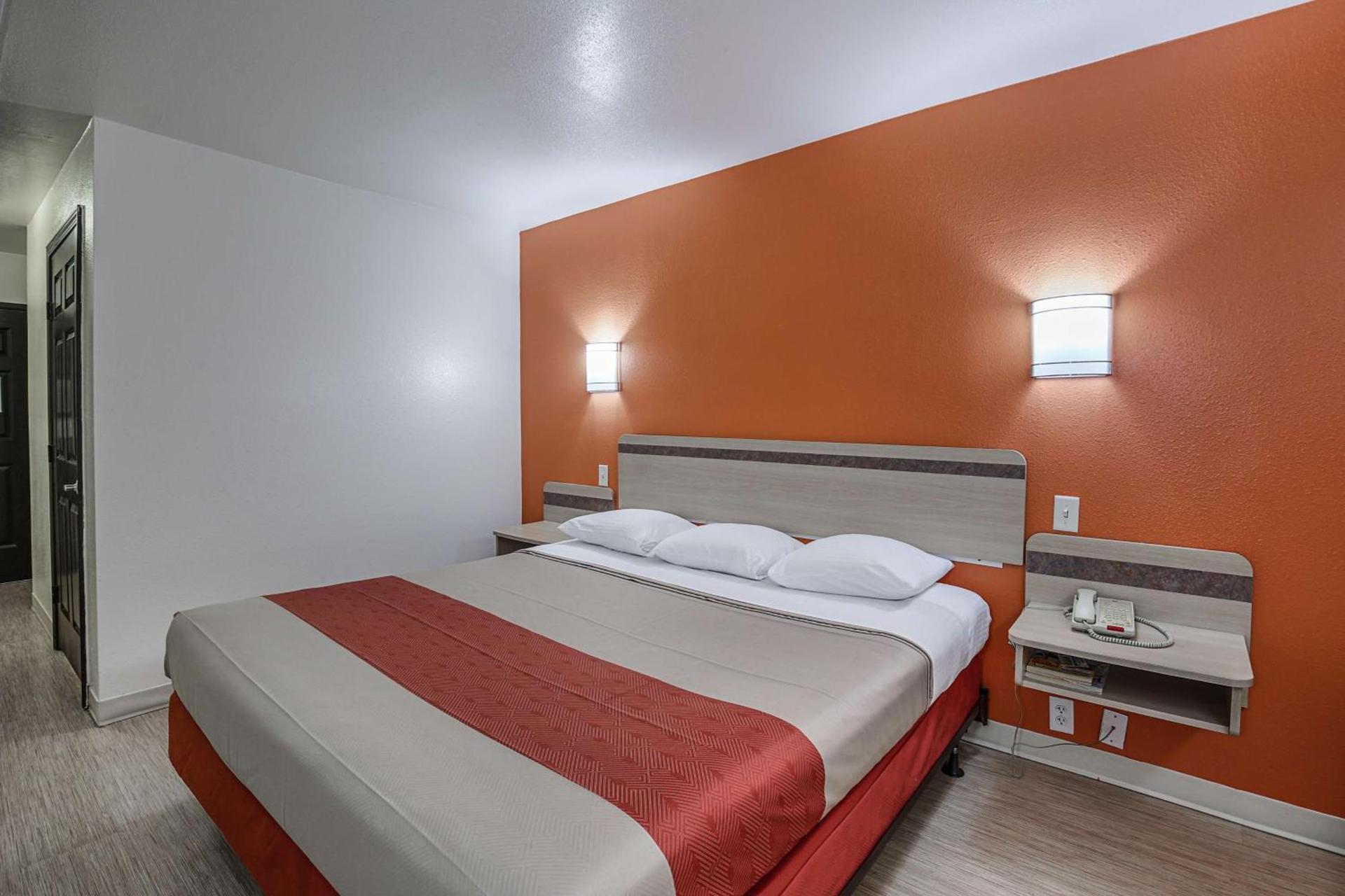Motel 6-Pasadena, TX photo 24