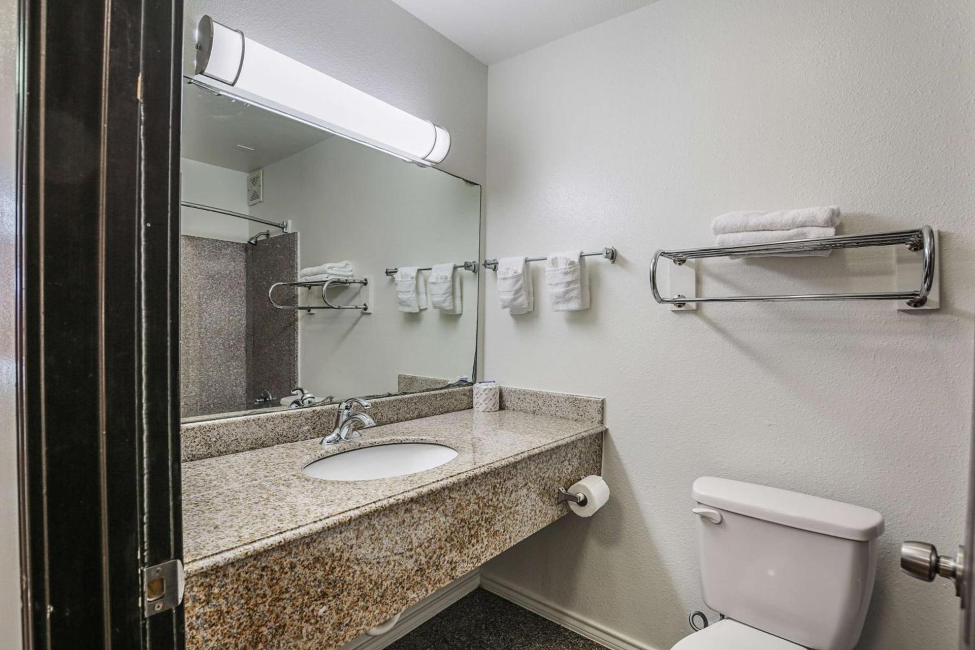 Motel 6-Pasadena, TX photo 19