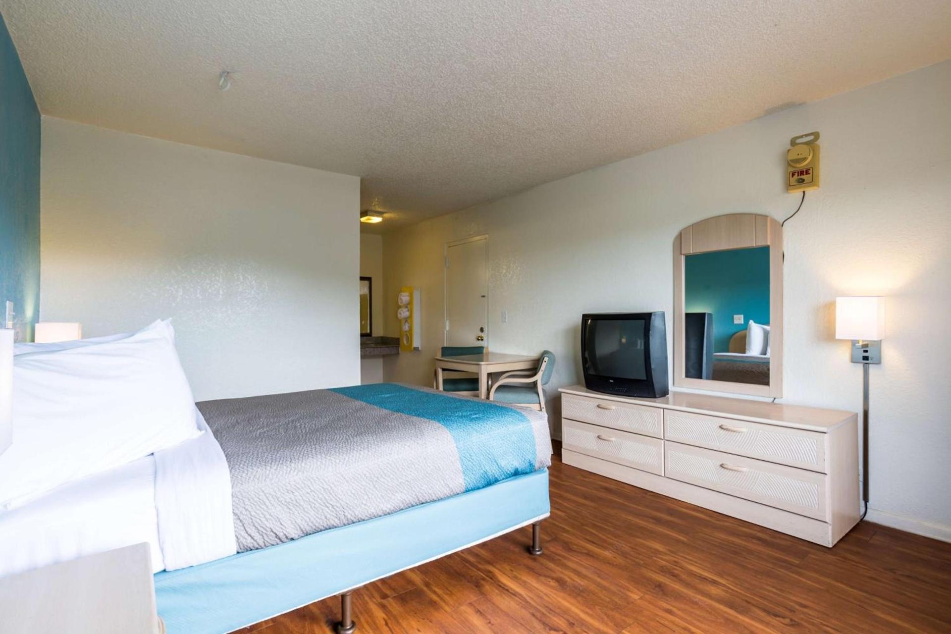 Motel 6-Spring Hill, FL - Weeki Wachee photo 66