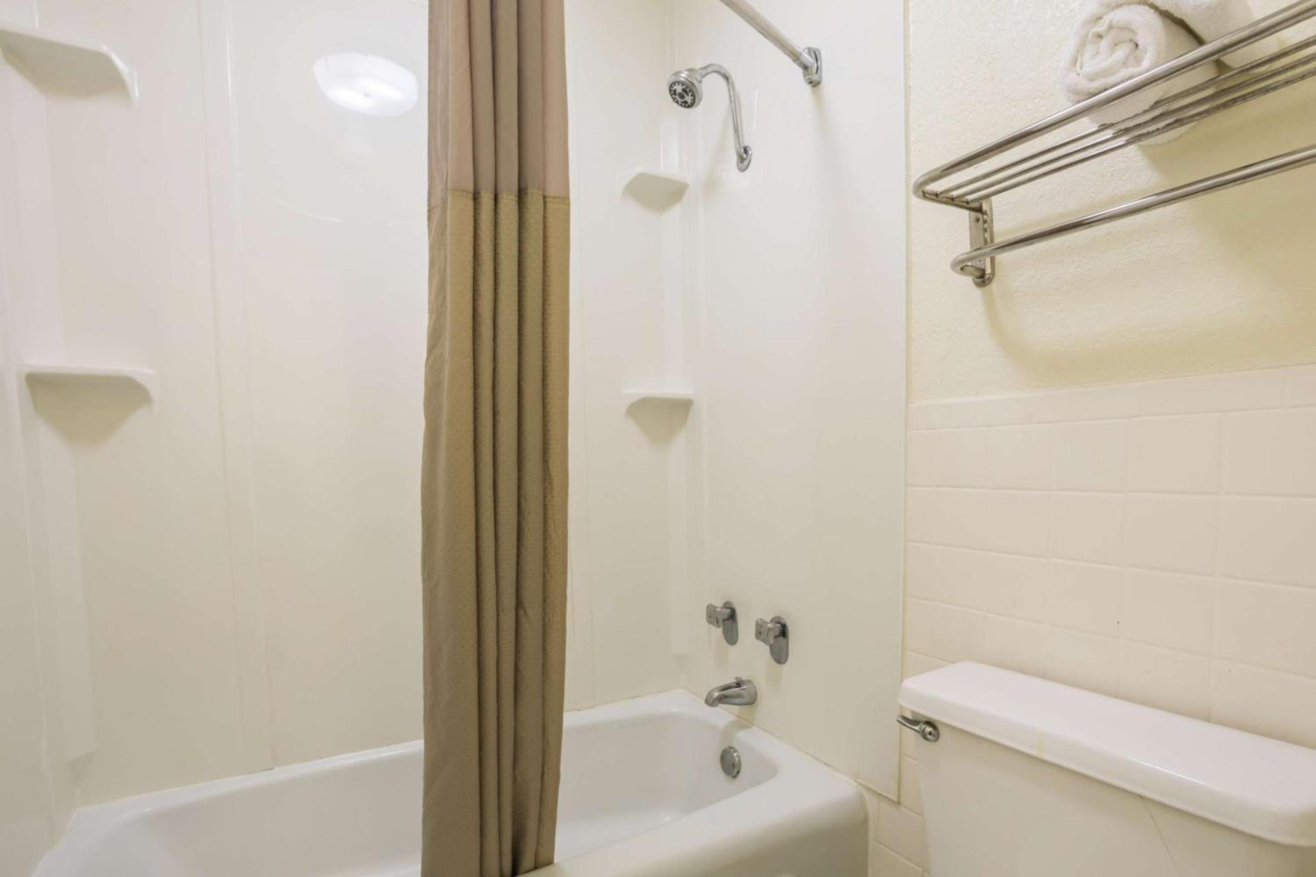 Motel 6-Spring Hill, FL - Weeki Wachee photo 62
