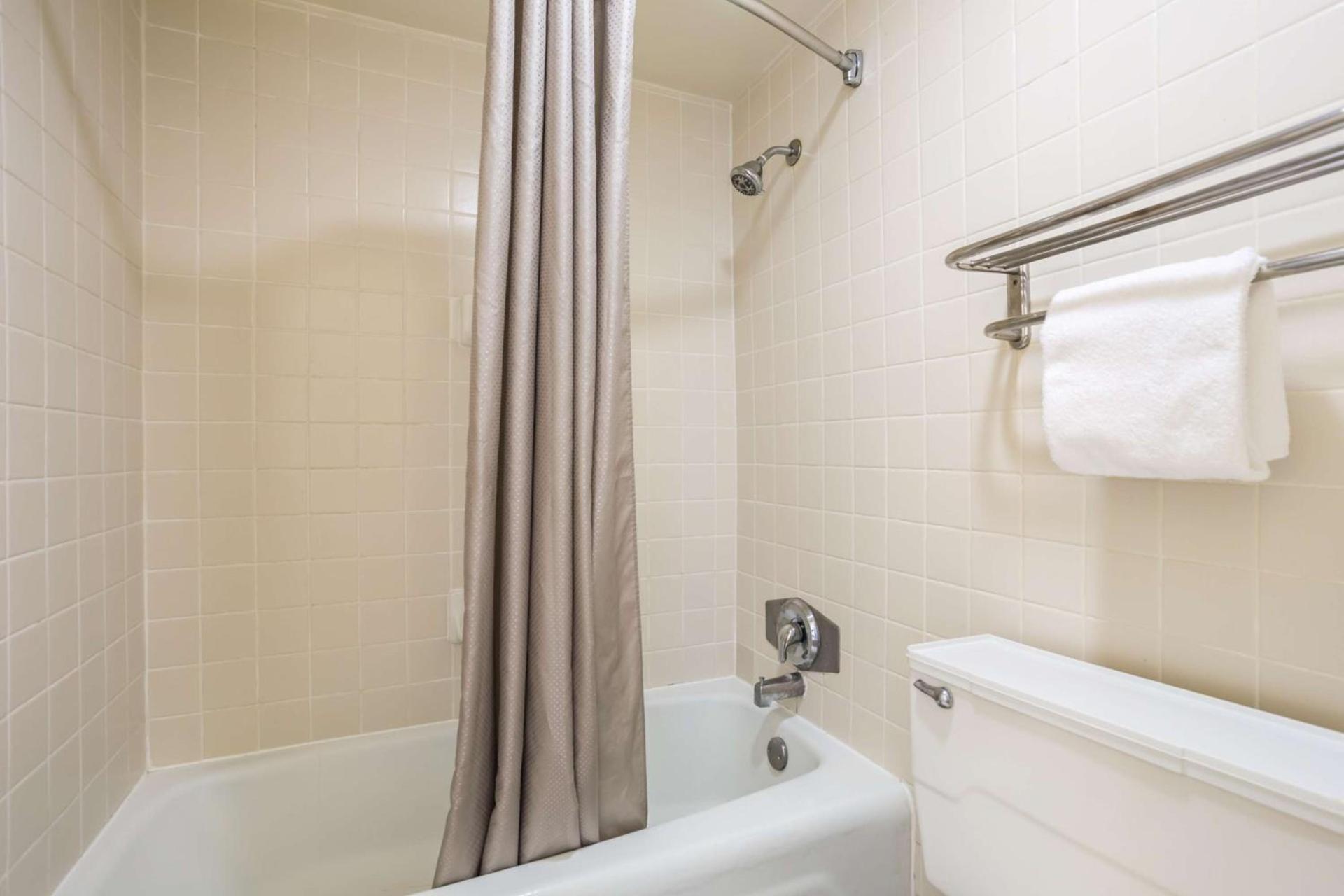 Motel 6-Spring Hill, FL - Weeki Wachee photo 56