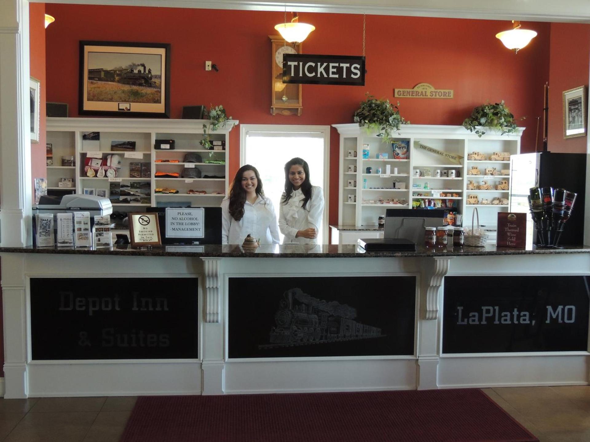 Depot Inn & Suites photo 4