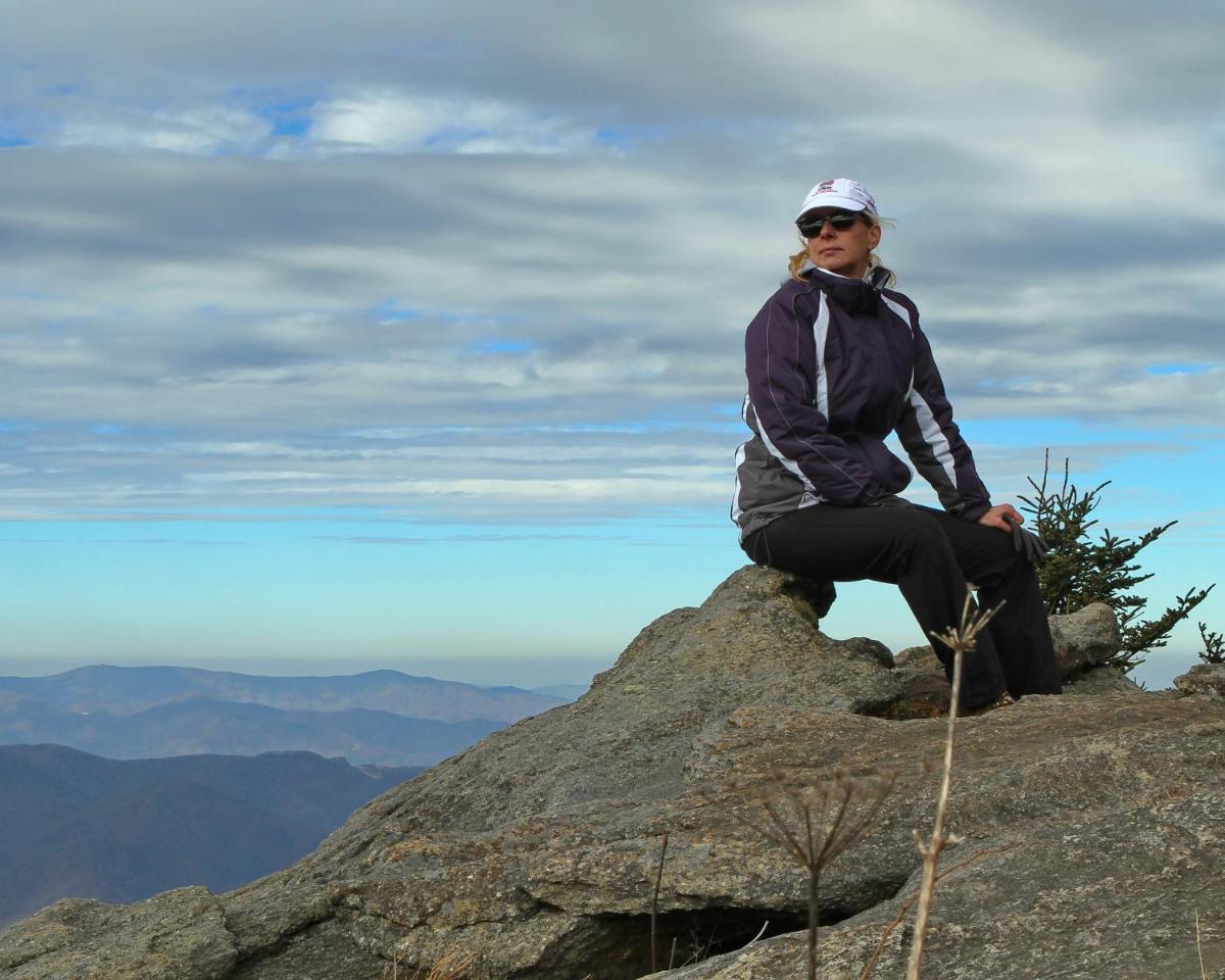 Mt Mitchell Cabin Rentals photo 20