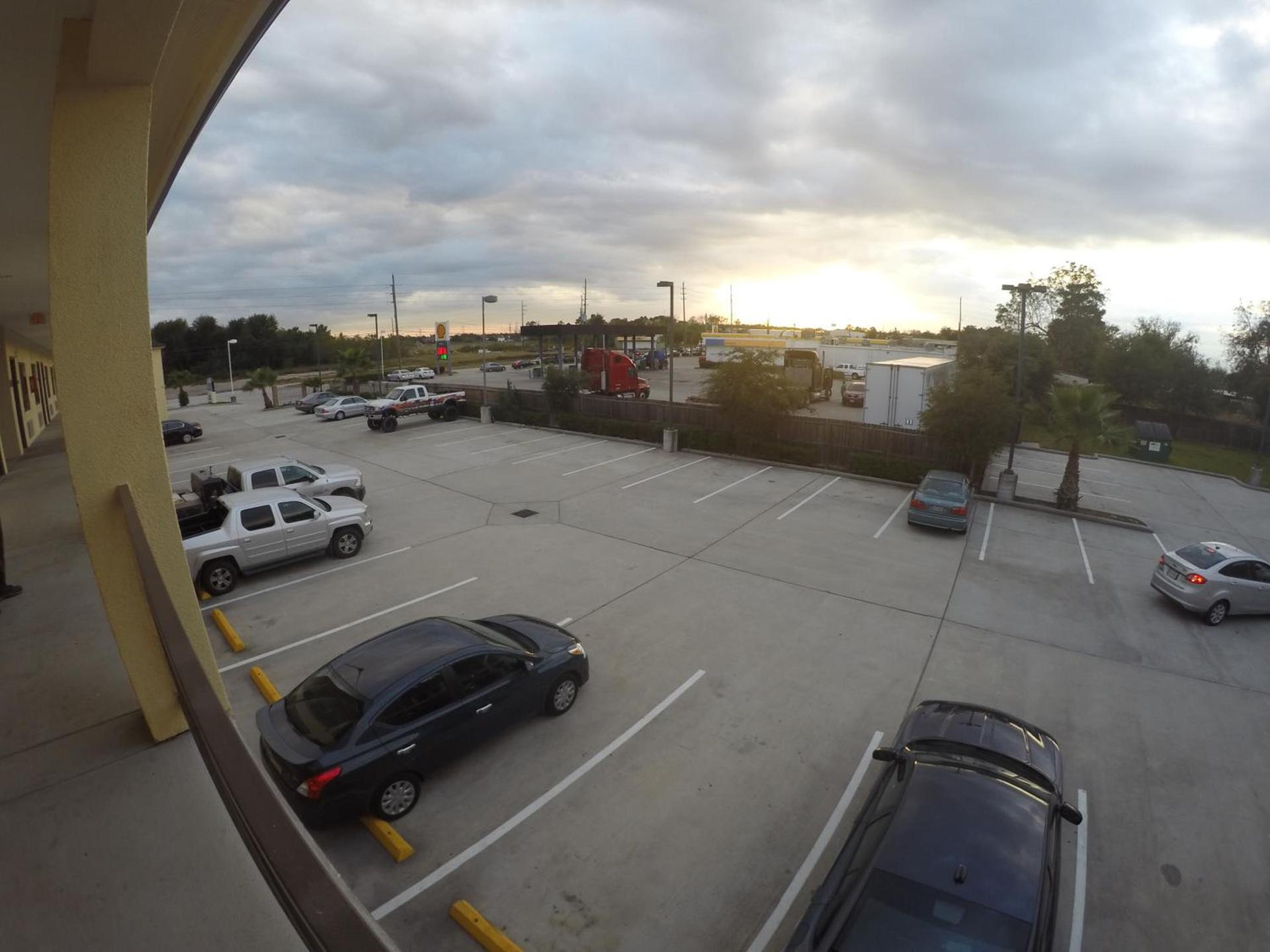 Airway Inn - IAH Airport photo 9