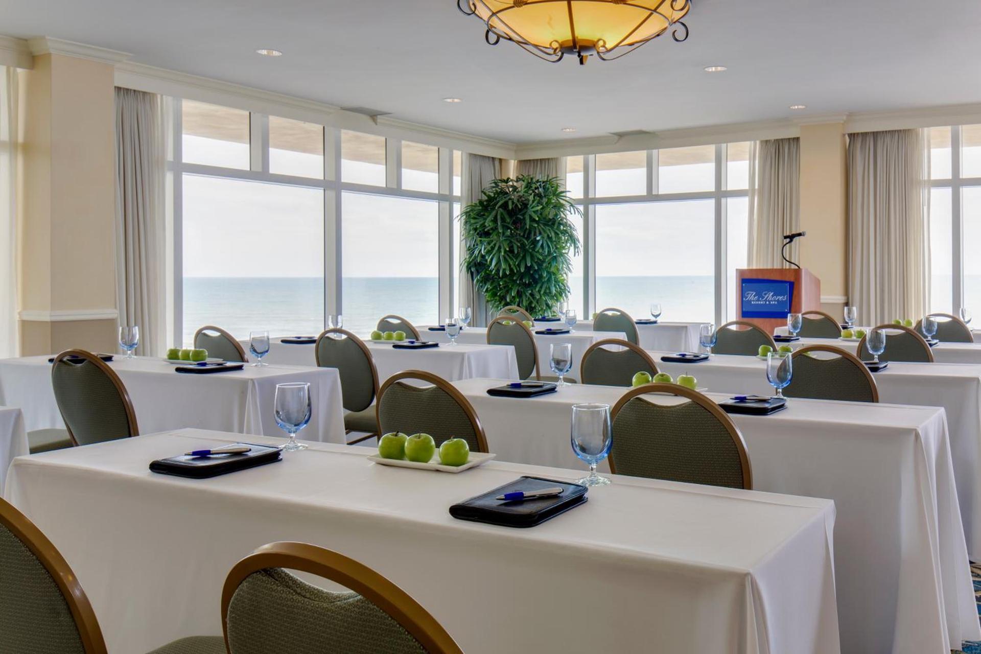 The Shores Resort & Spa photo 33