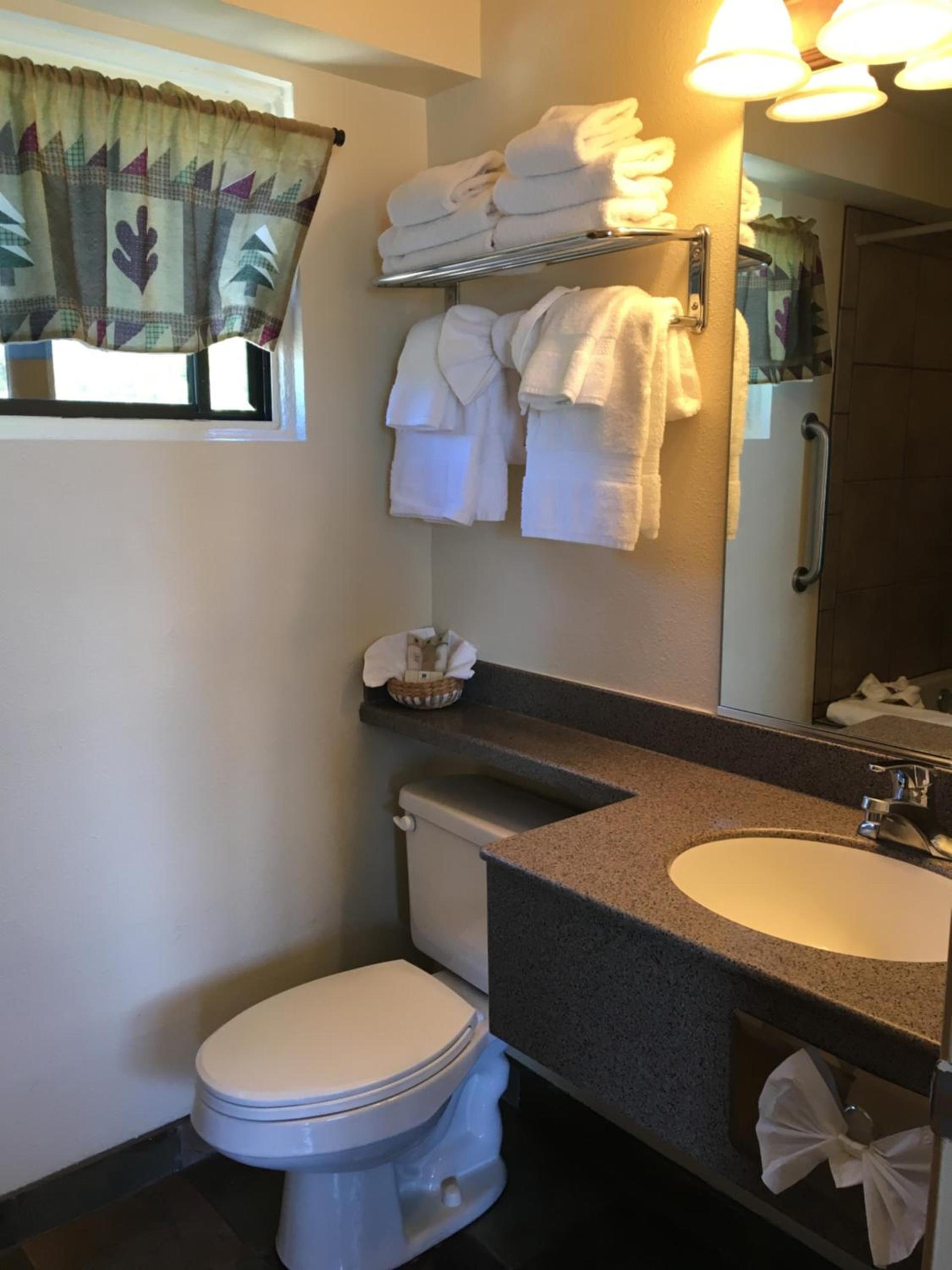 Pepper Tree Inn Tahoe City photo 38