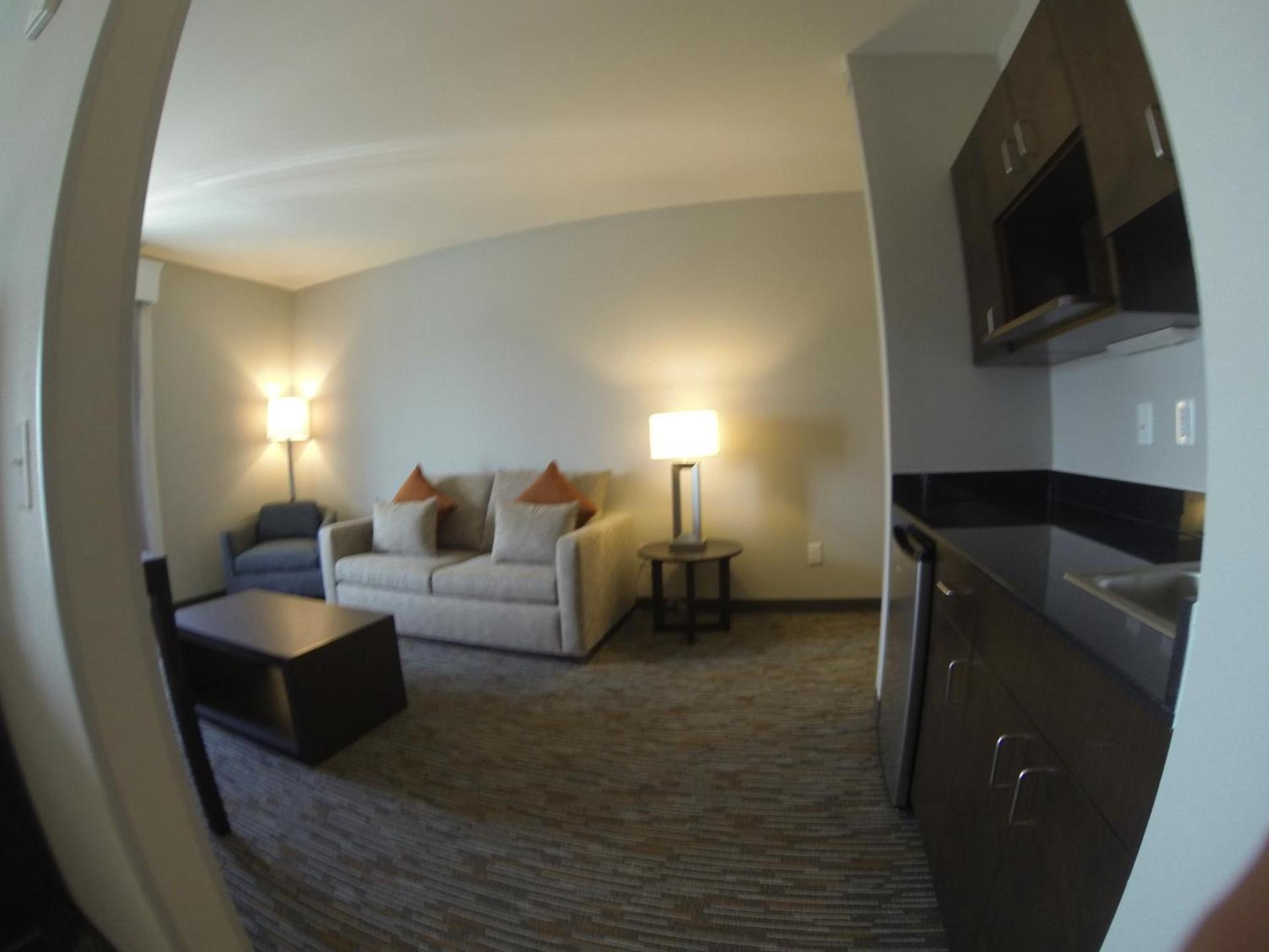 Wingate by Wyndham Loveland Johnstown photo 71