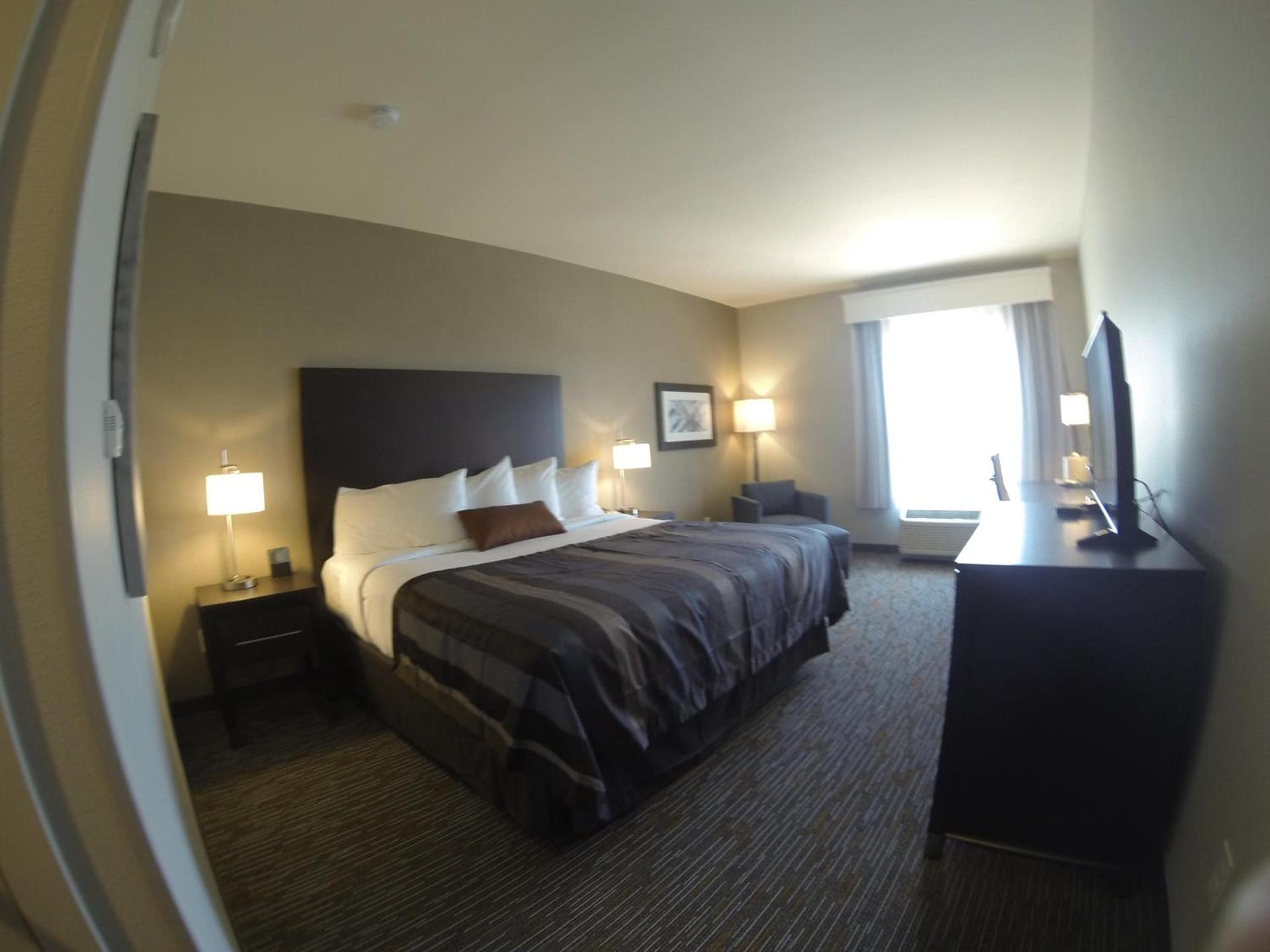 Wingate by Wyndham Loveland Johnstown photo 62