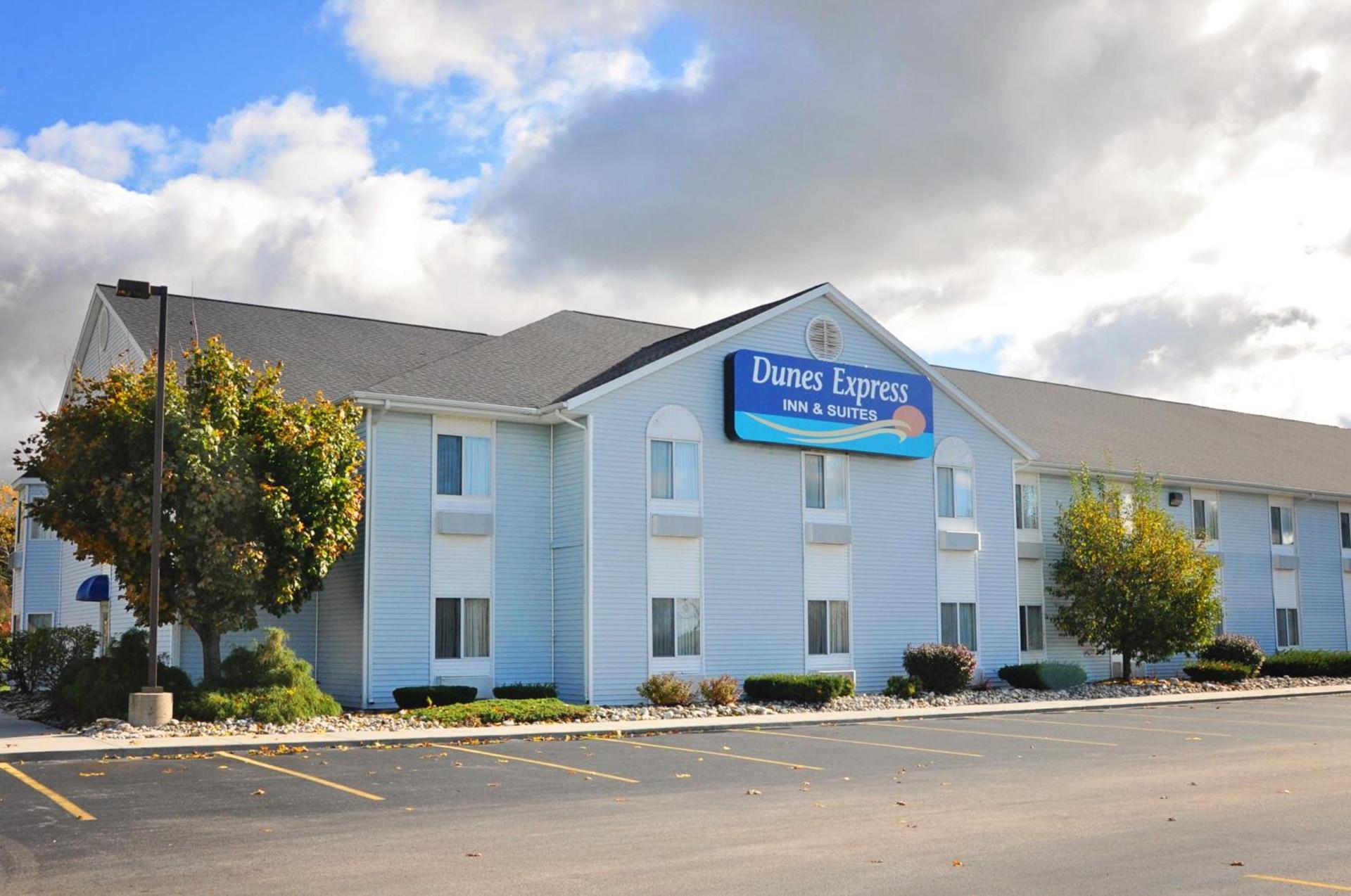Dunes Express Inn and Suites — hotel in Hart