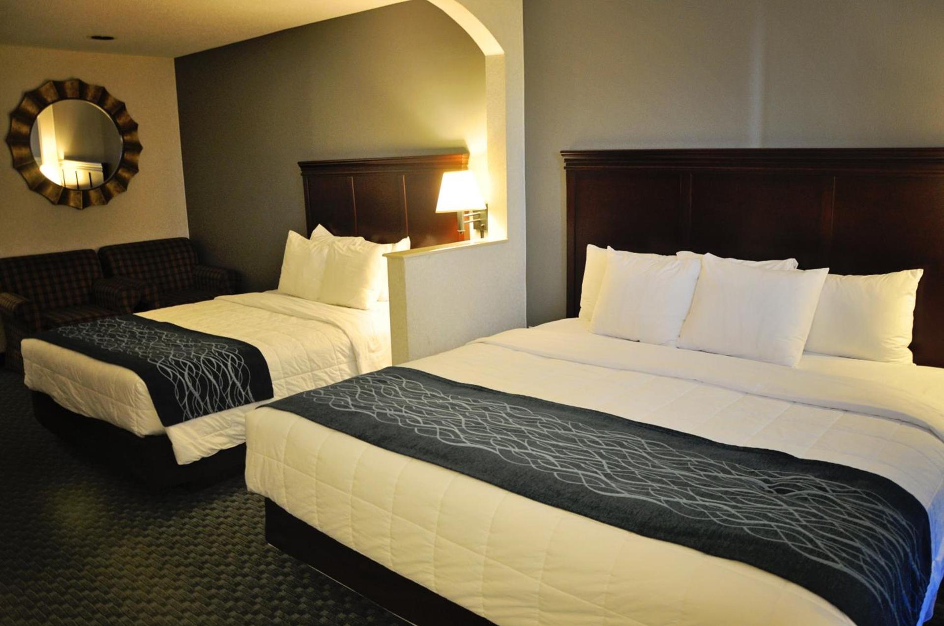 Dunes Express Inn and Suites photo 4