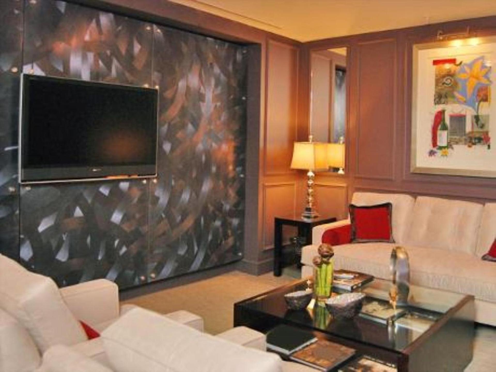 Global Luxury Suites at The White House photo 14