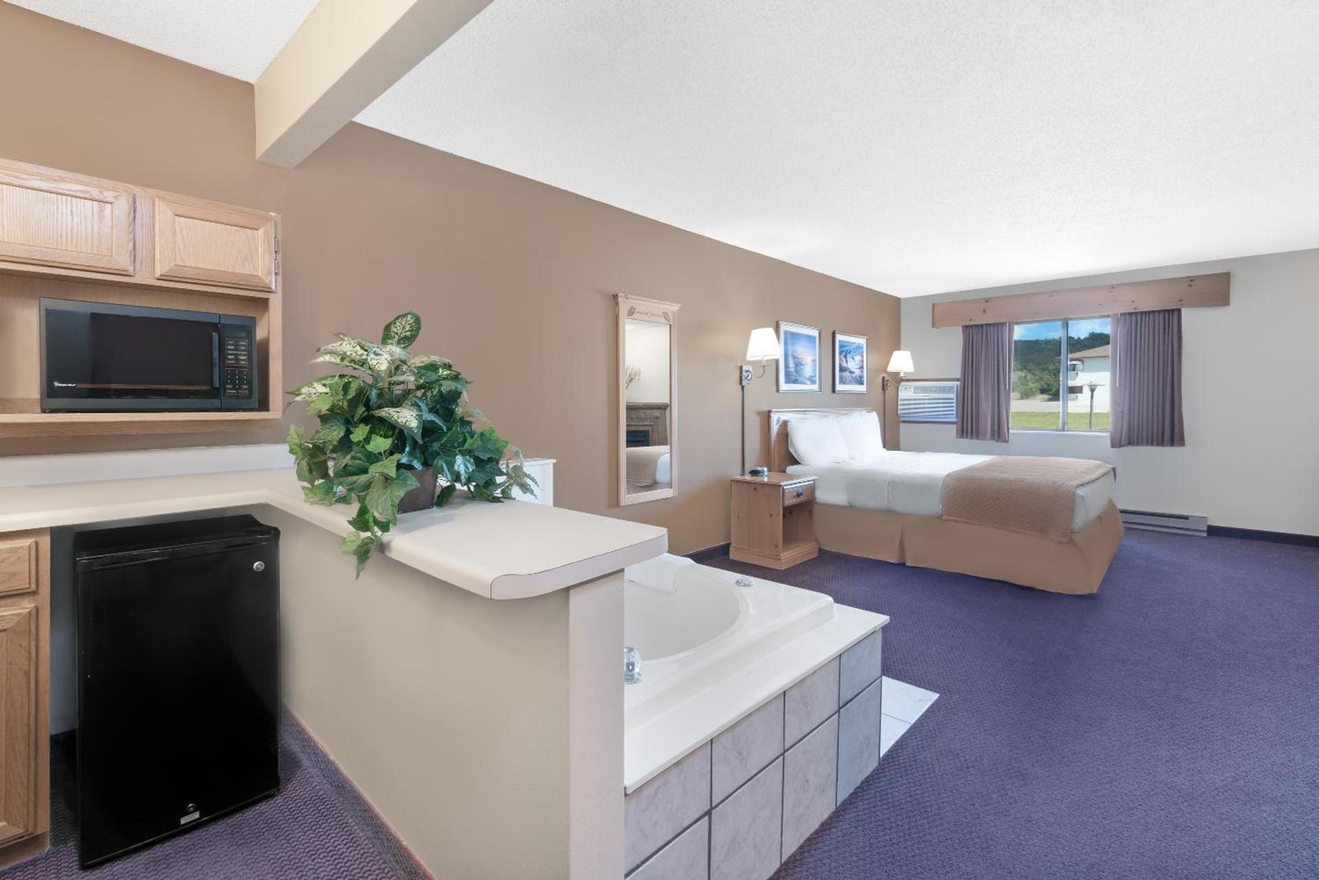 Super 8 by Wyndham Chamberlain SD photo 26
