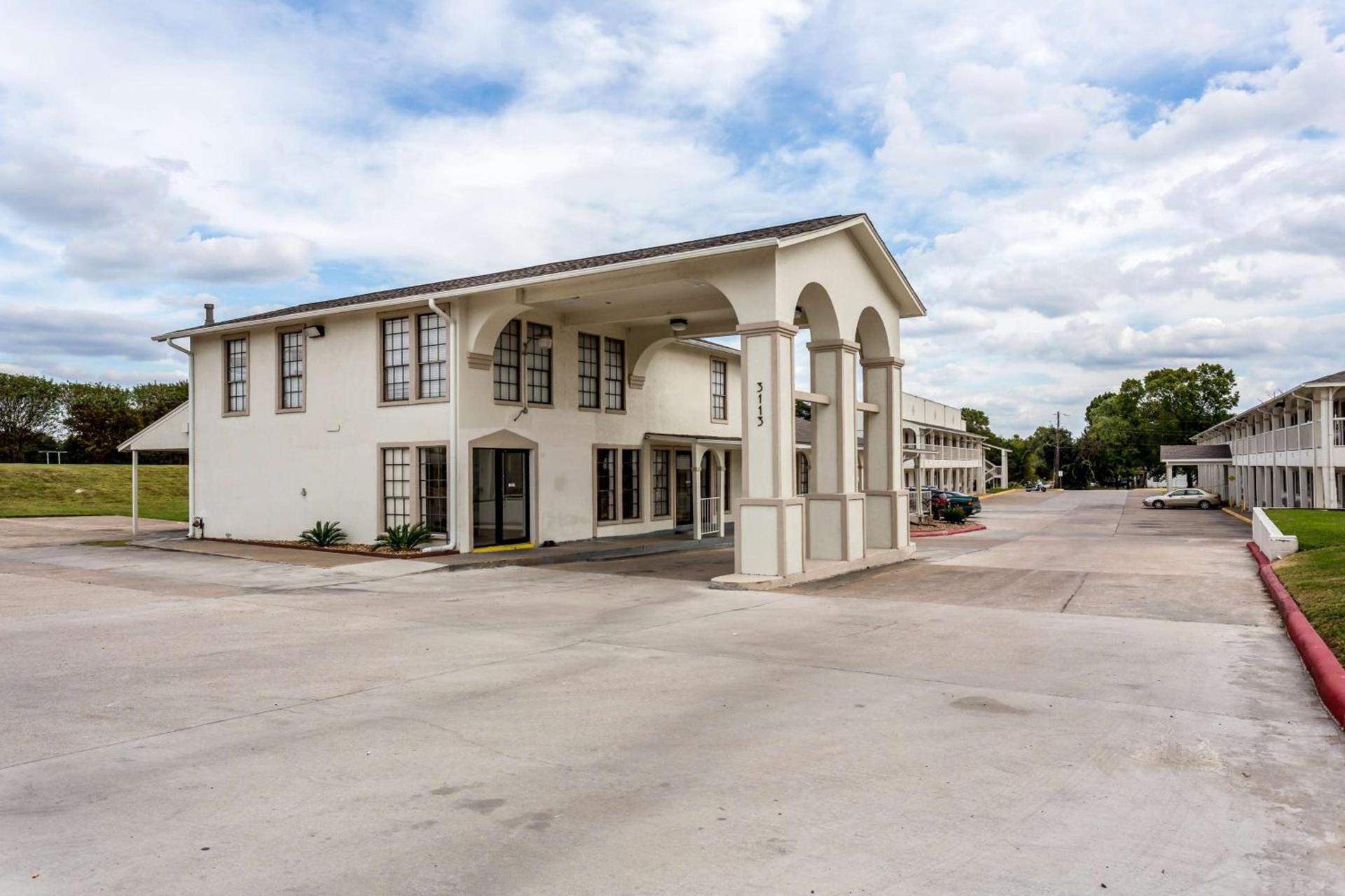 Motel 6-Bryan, TX - College Station photo 38