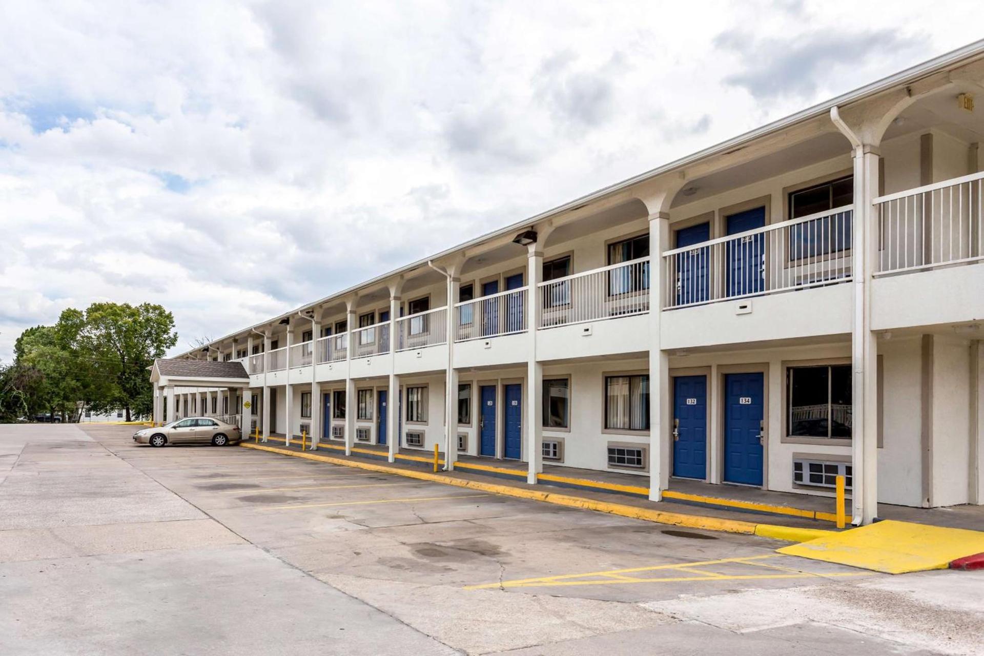 Motel 6-Bryan, TX - College Station photo 39
