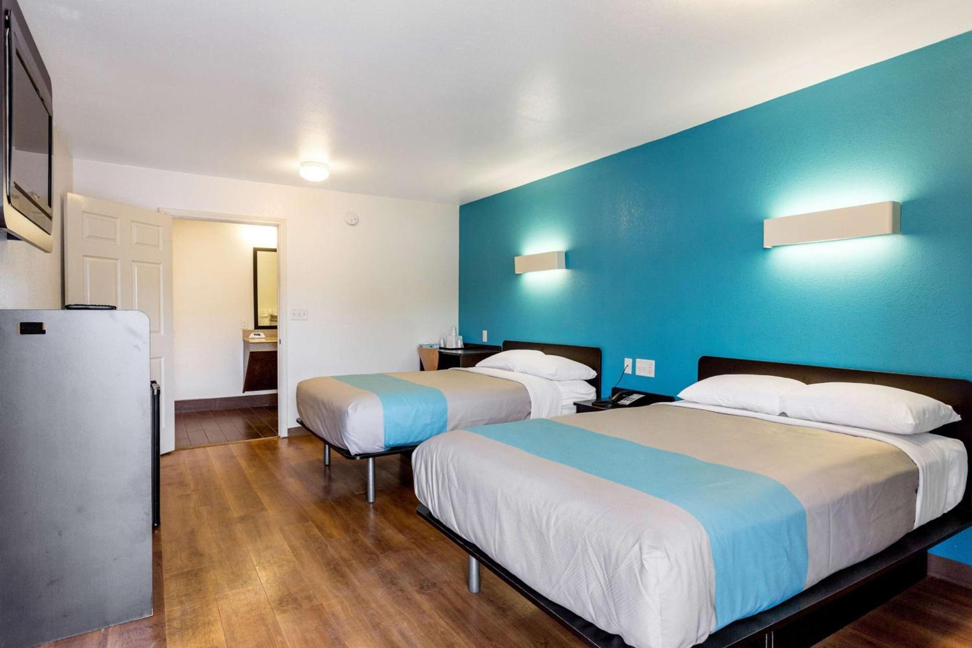 Motel 6-Bryan, TX - College Station photo 59