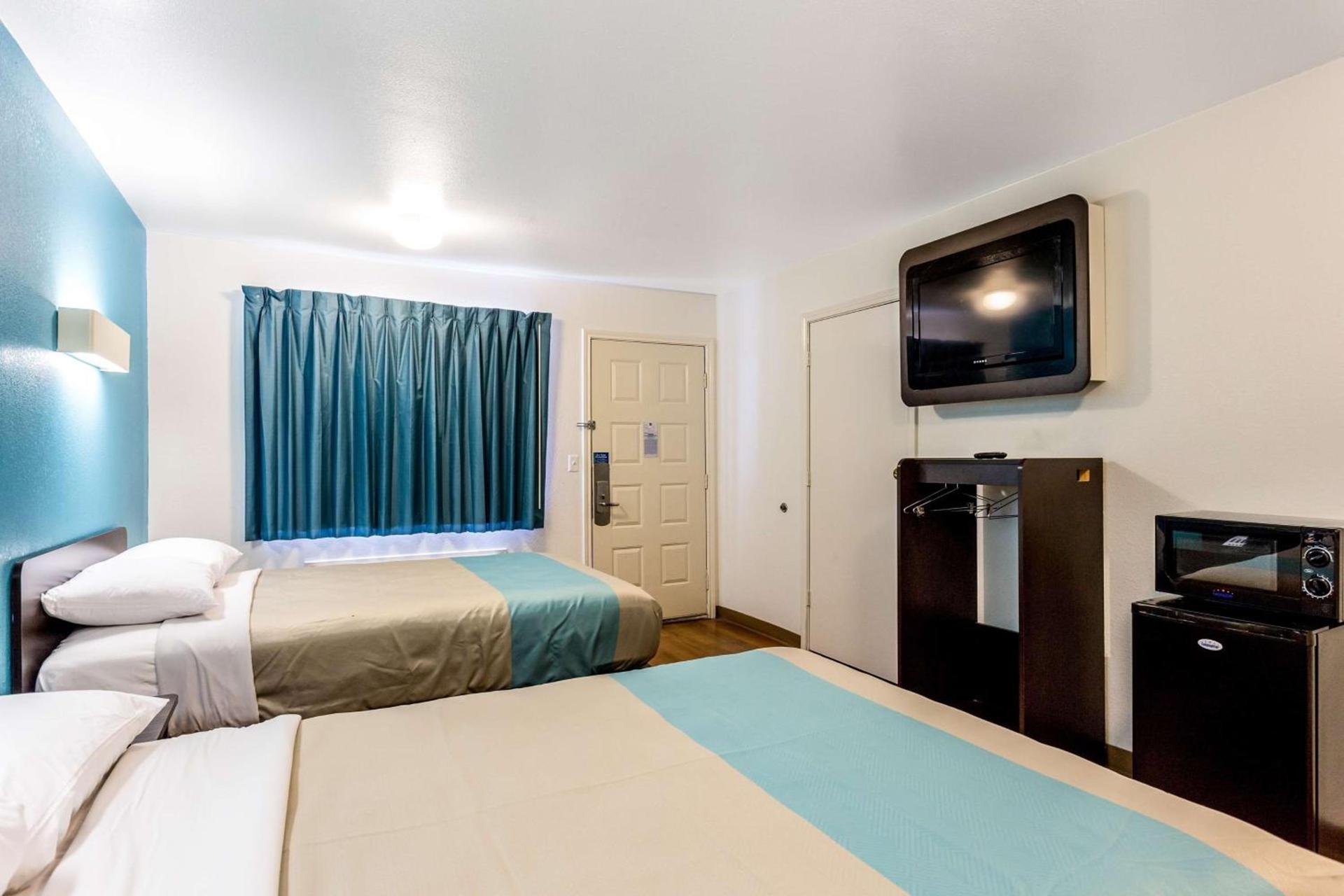 Motel 6-Bryan, TX - College Station photo 62