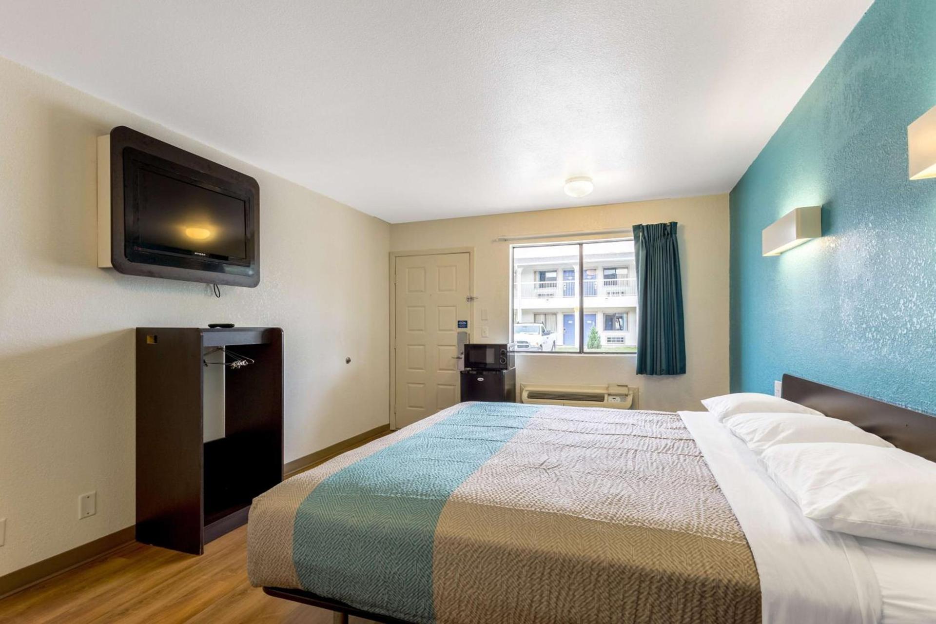 Motel 6-Bryan, TX - College Station photo 55