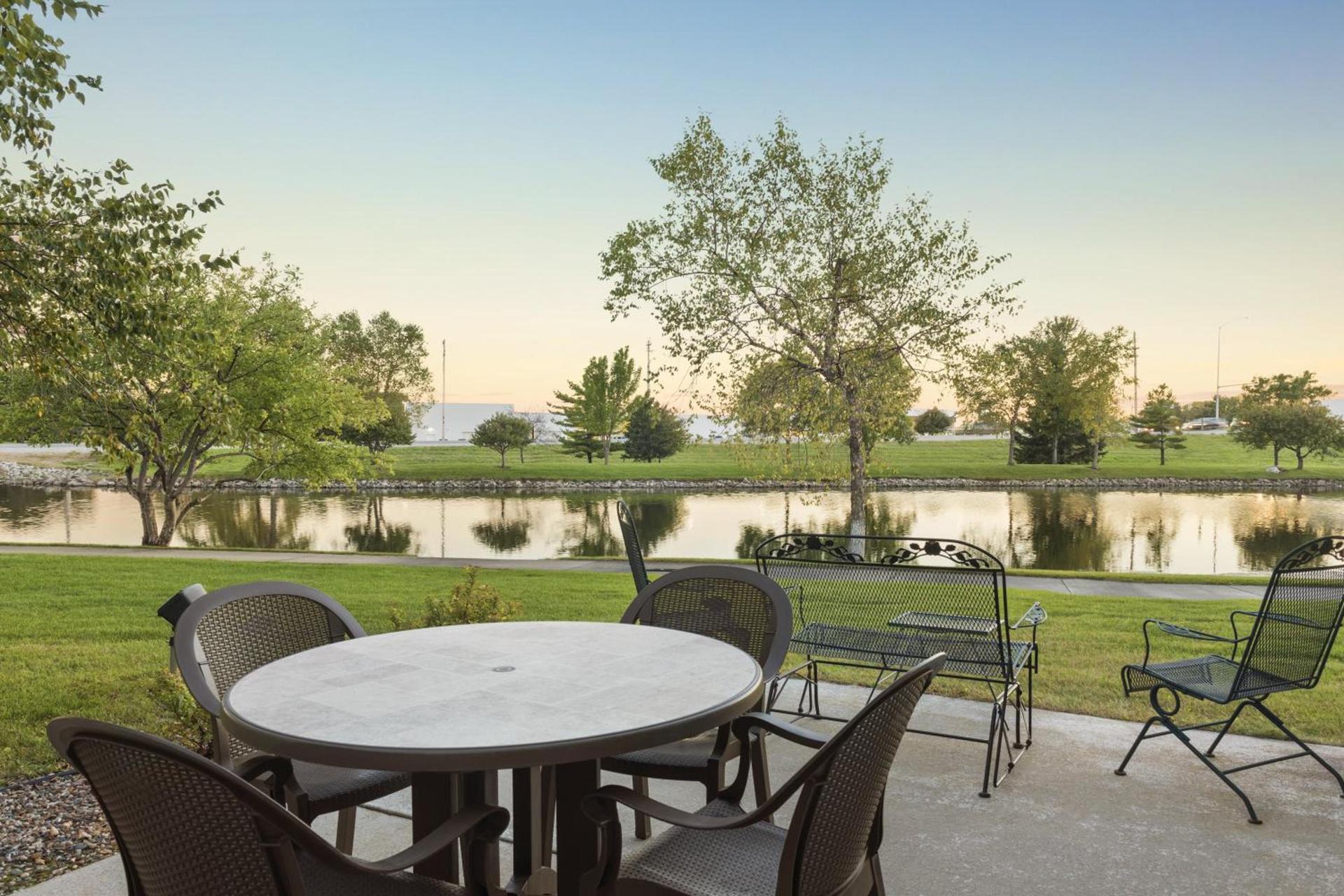 Country Inn & Suites by Radisson, Ankeny - Des Moines photo 35