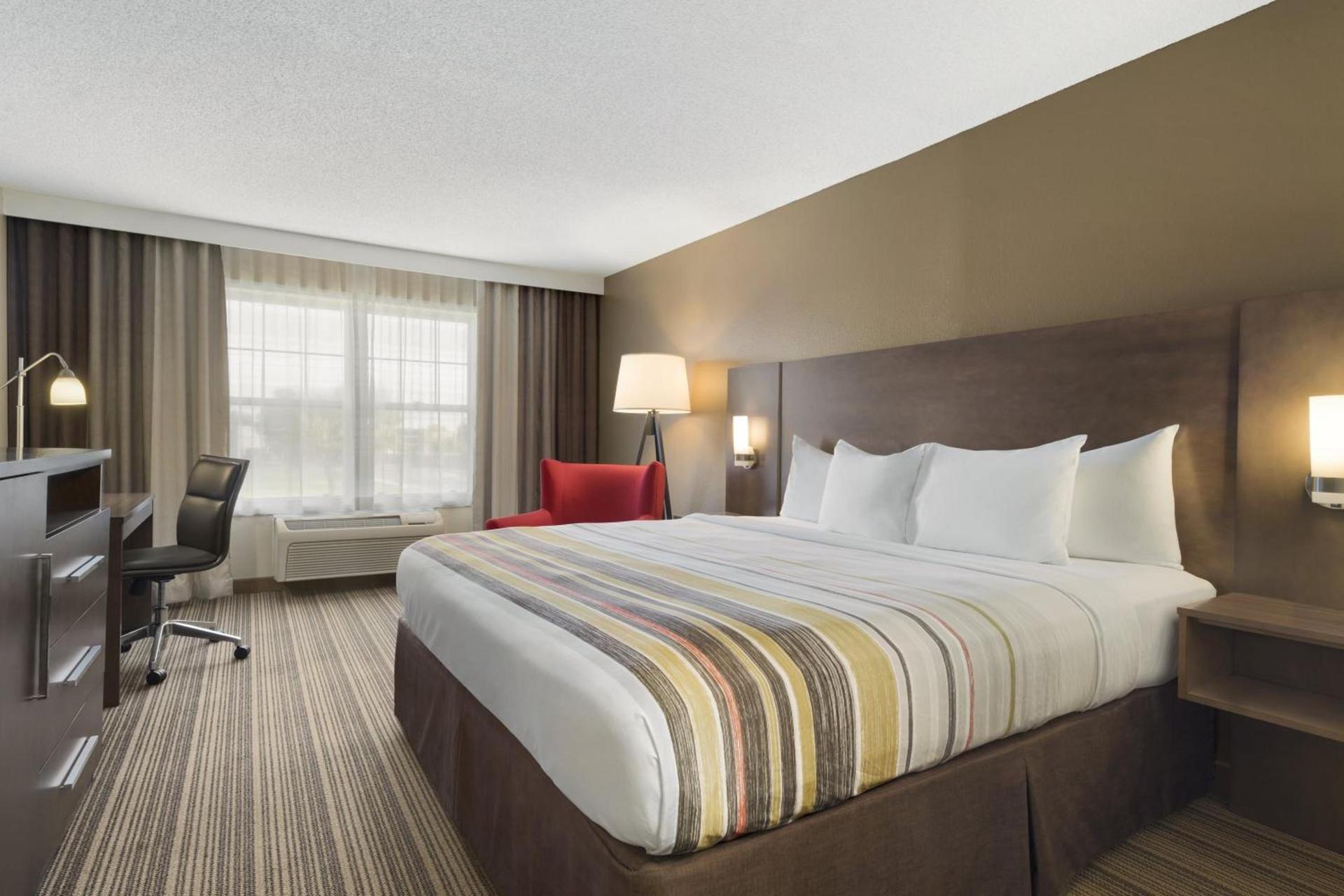 Country Inn & Suites by Radisson, Ankeny - Des Moines photo 17