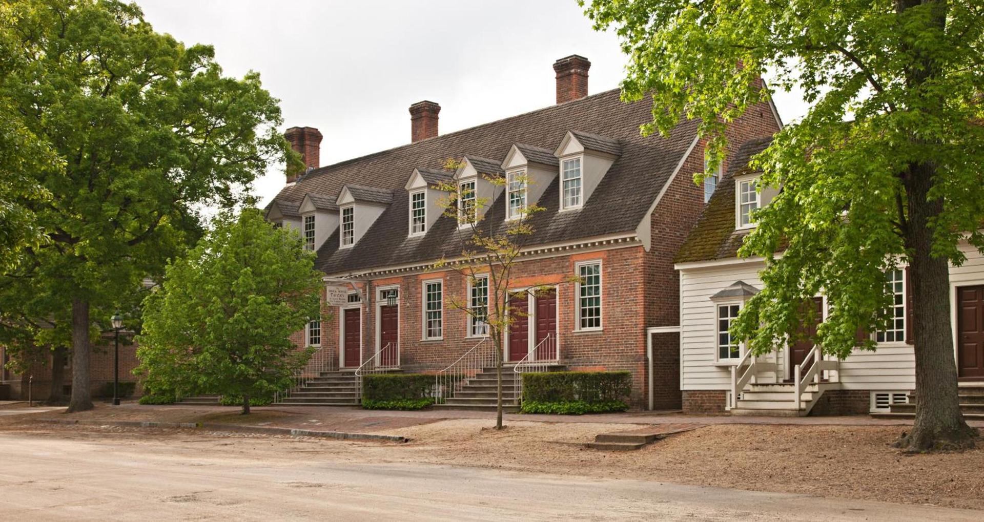 Colonial Houses, an official Colonial Williamsburg Hotel photo 1