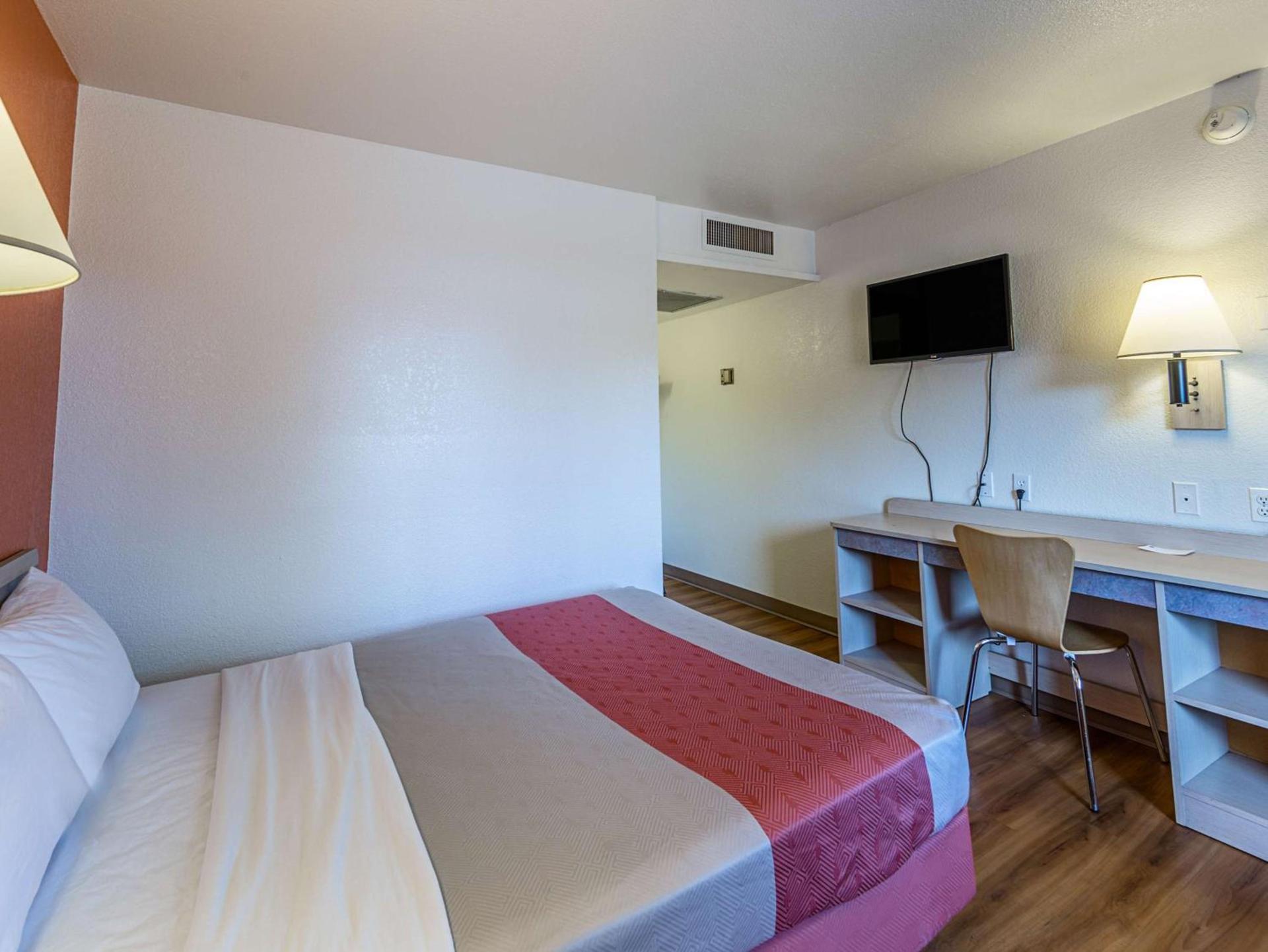 Motel 6-Yreka, CA photo 35