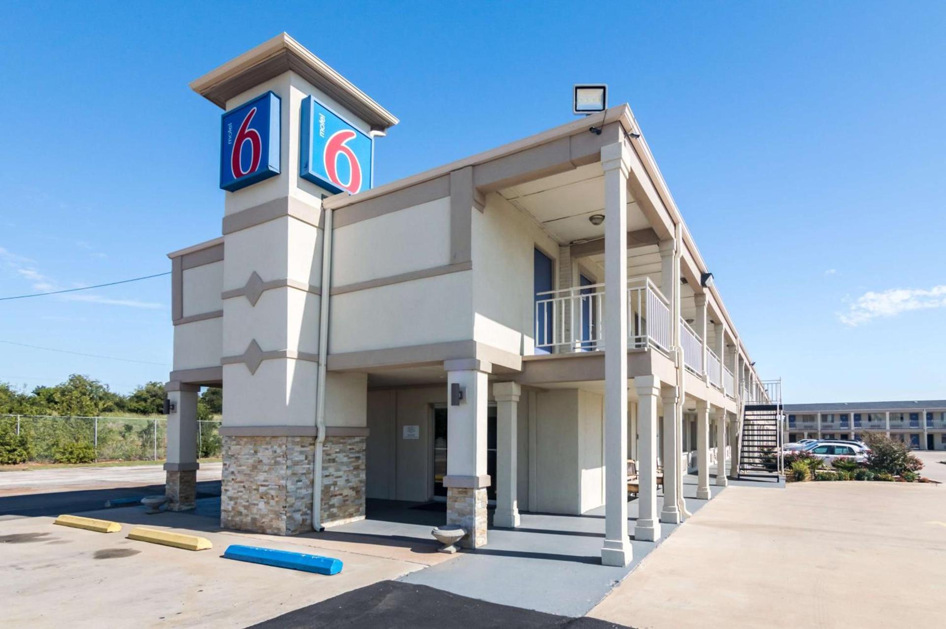 Motel 6-Wichita Falls, TX - North photo 16