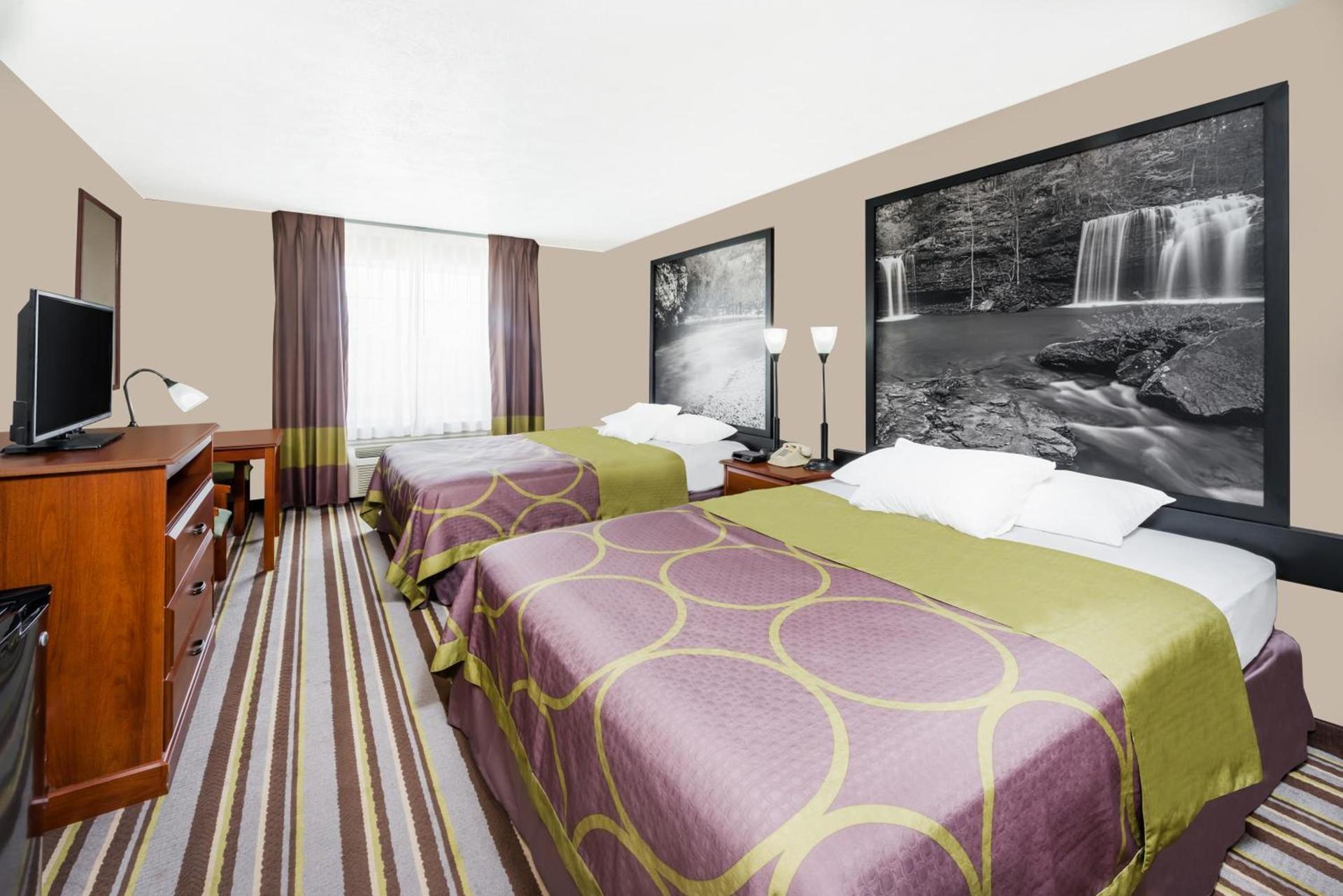 Super 8 by Wyndham Bolivar photo 21