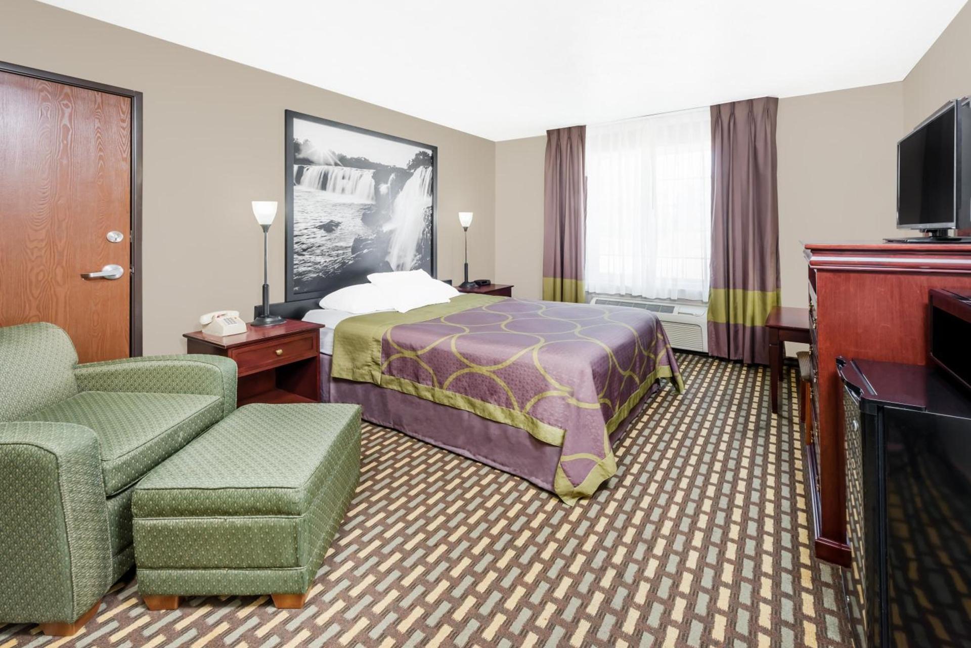 Super 8 by Wyndham Bolivar photo 20