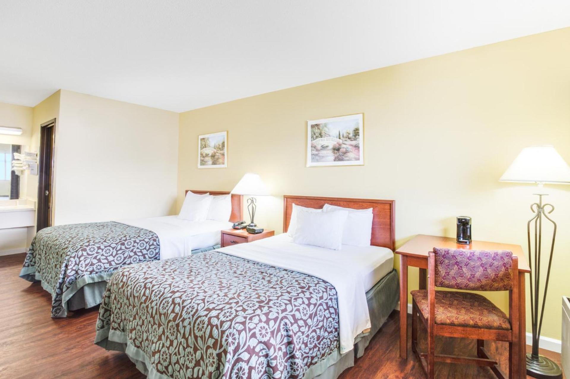 Days Inn by Wyndham Athens photo 27