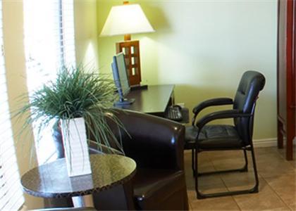 Premier Inns Tolleson photo 14