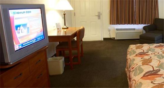 Premier Inns Tolleson photo 16