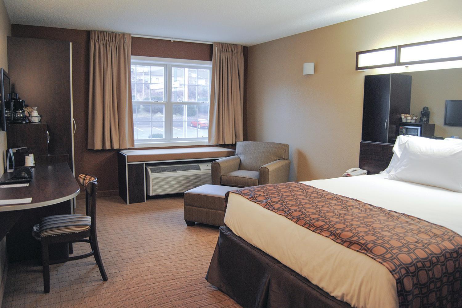 Microtel Inn & Suites By Wyndham Mineral Wells/Parkersburg photo 8