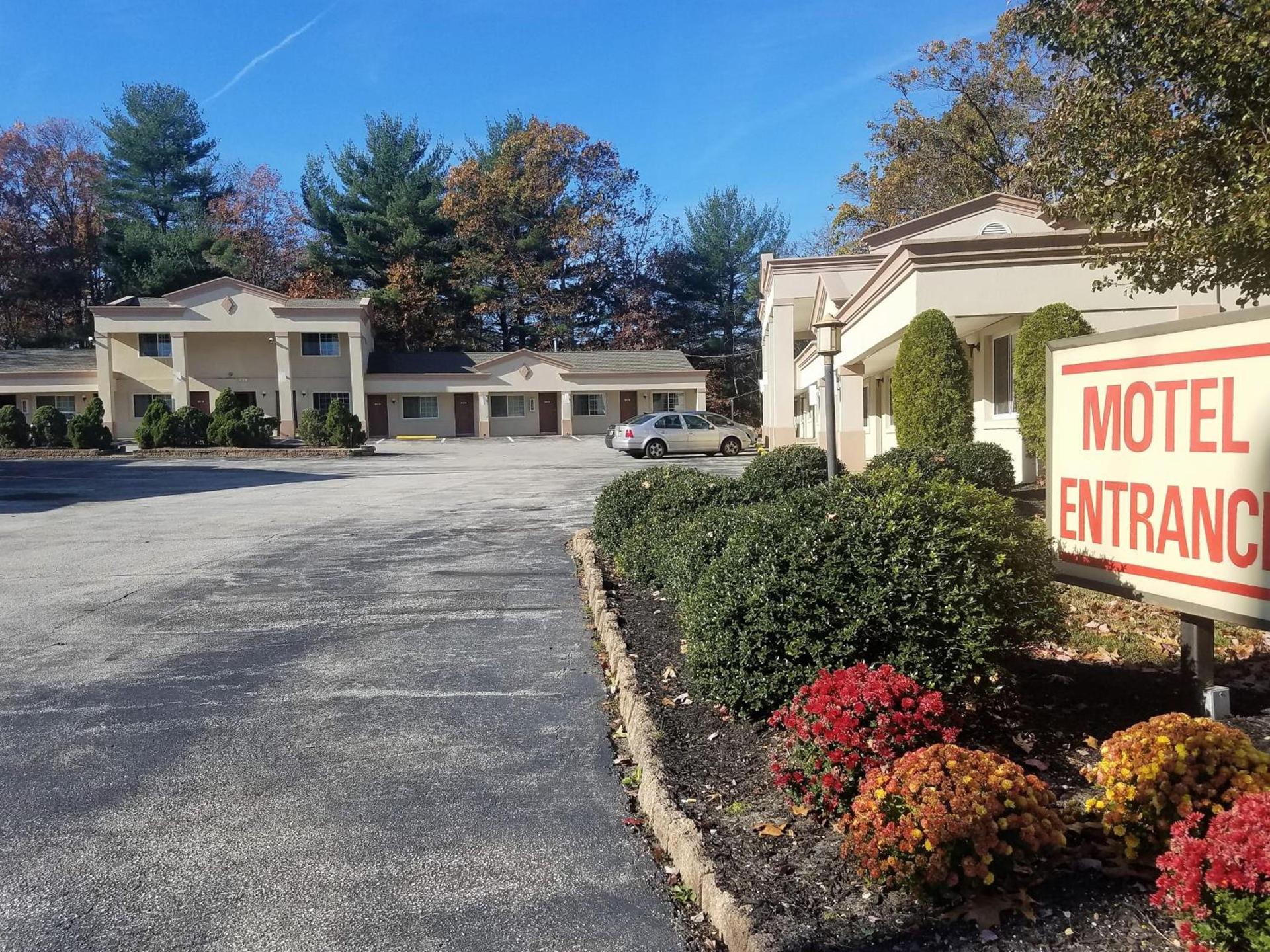 Travelers Lodge photo 10